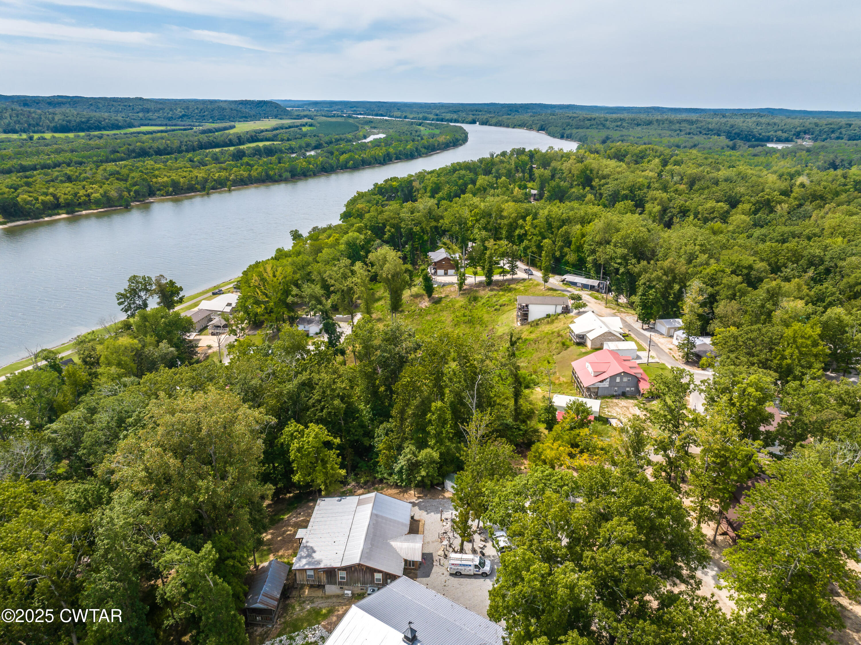 160 Lakeshore Drive