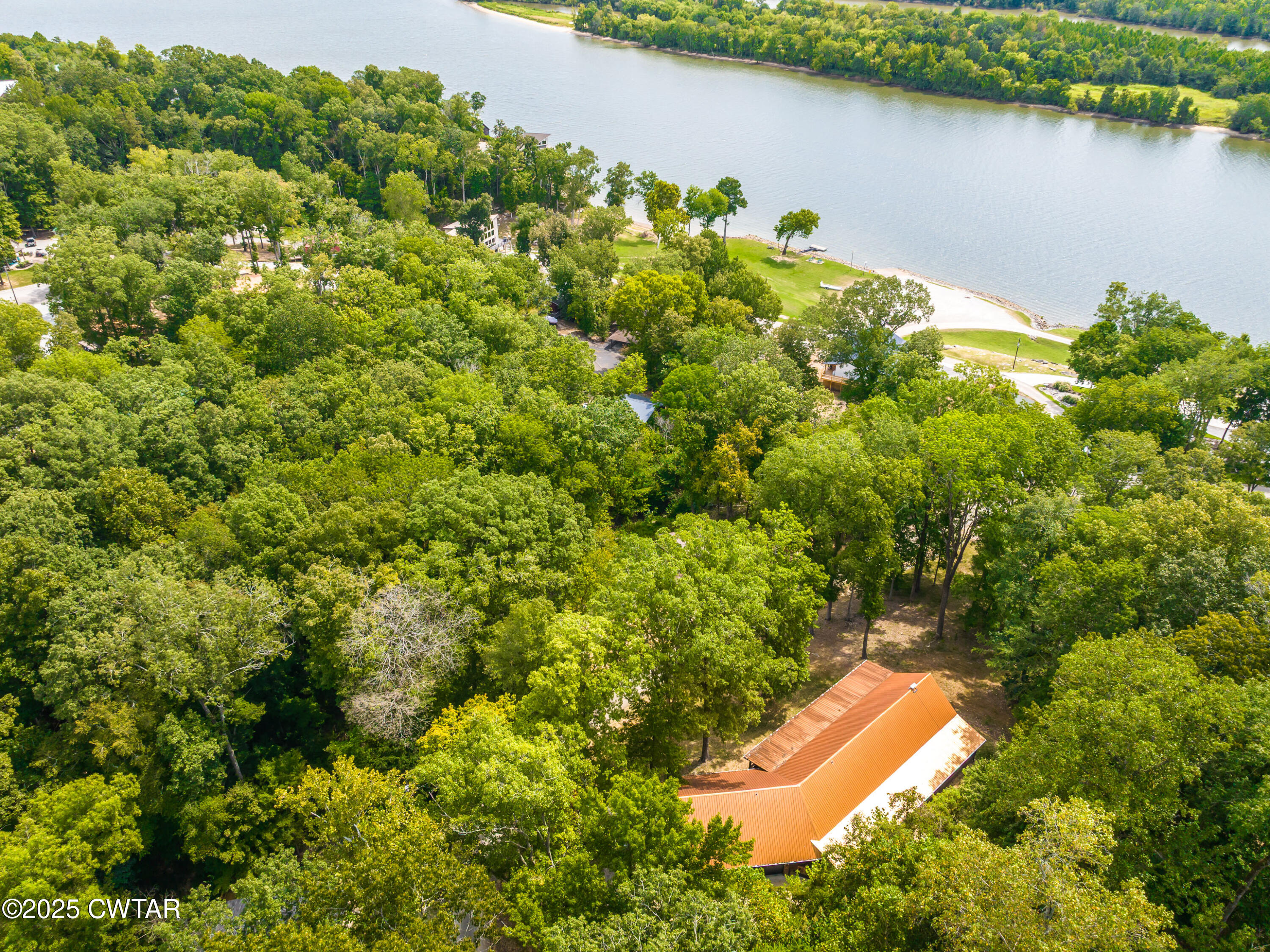 160 Lakeshore Drive