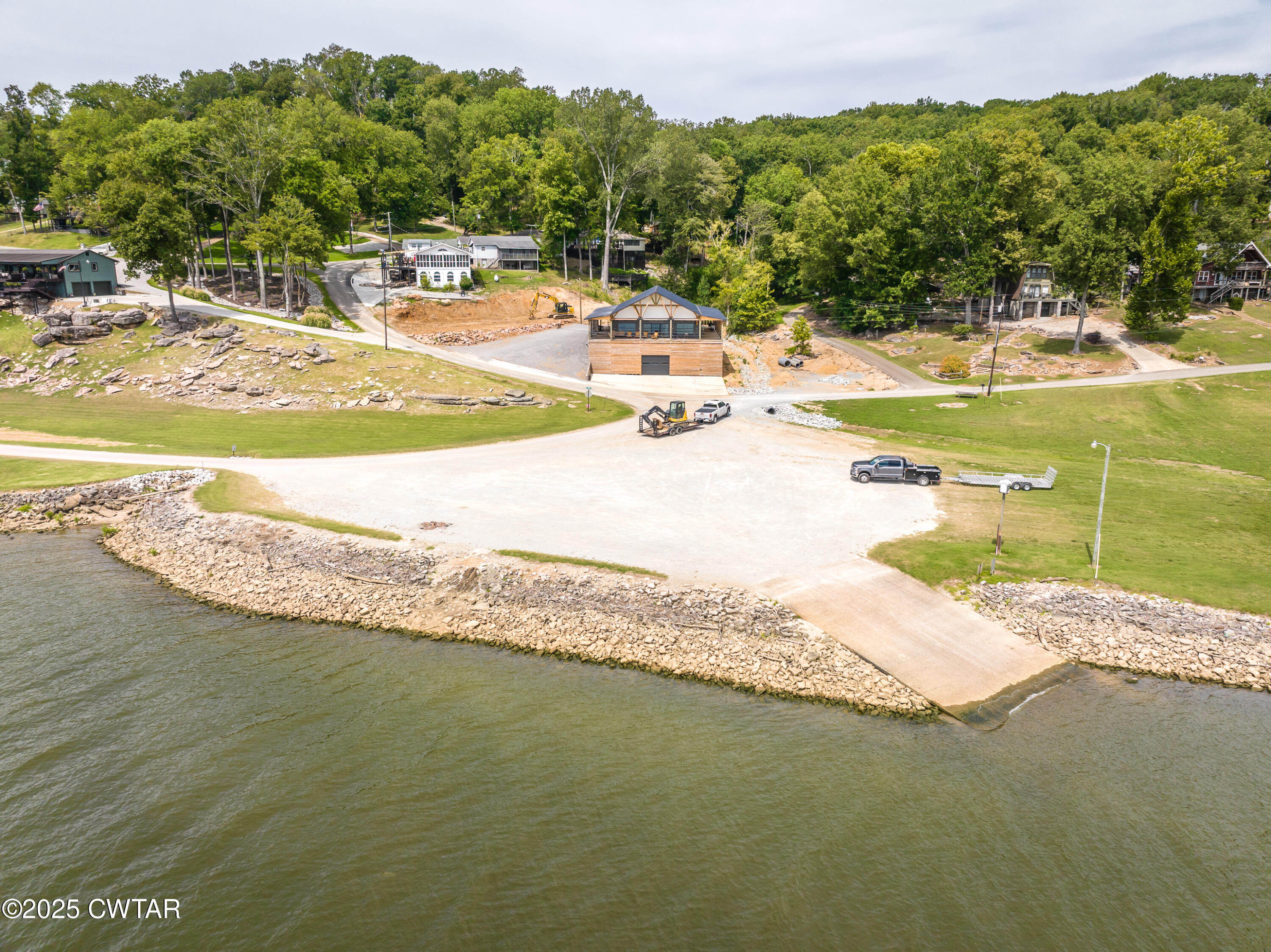 160 Lakeshore Drive