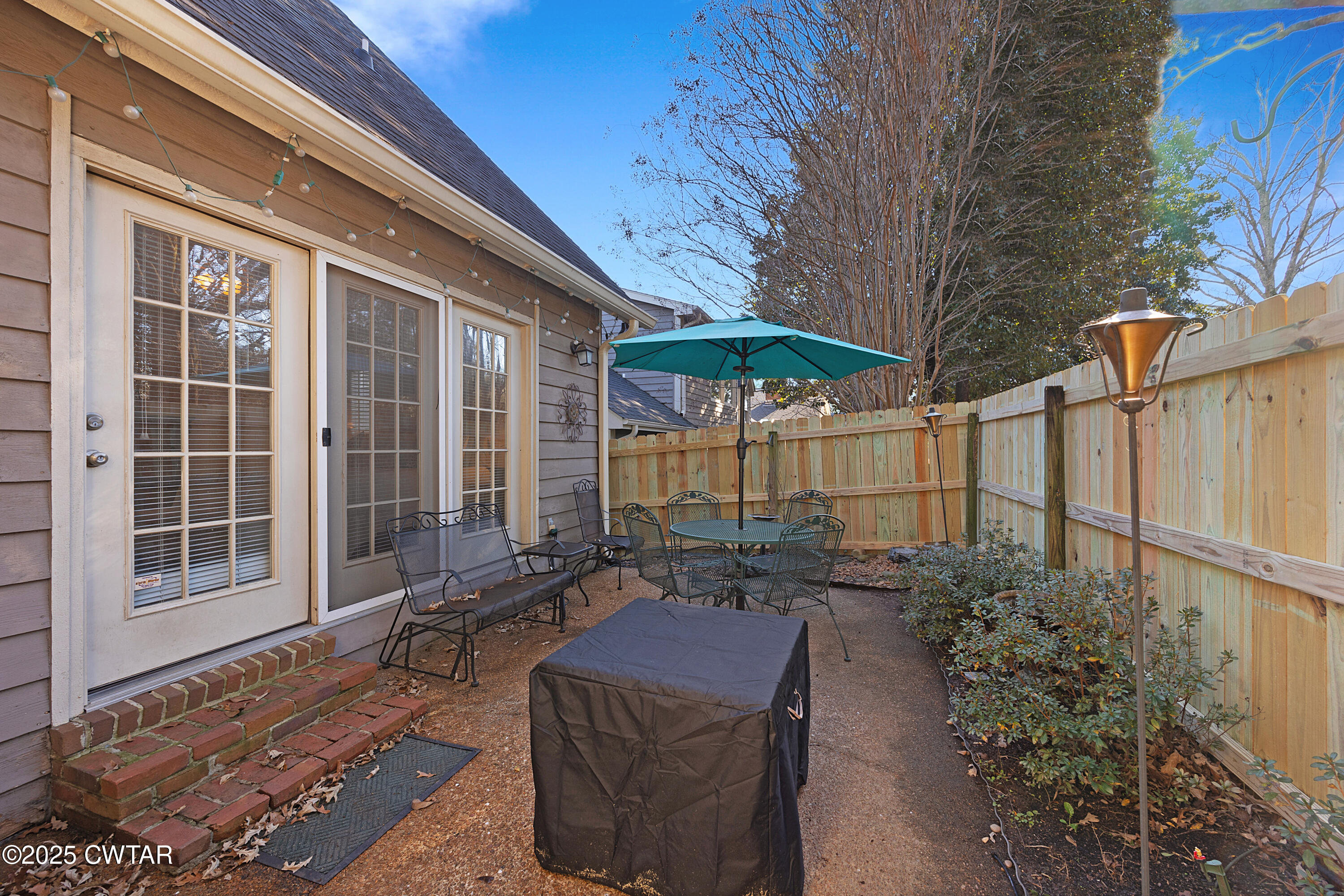 21 Broadmoor