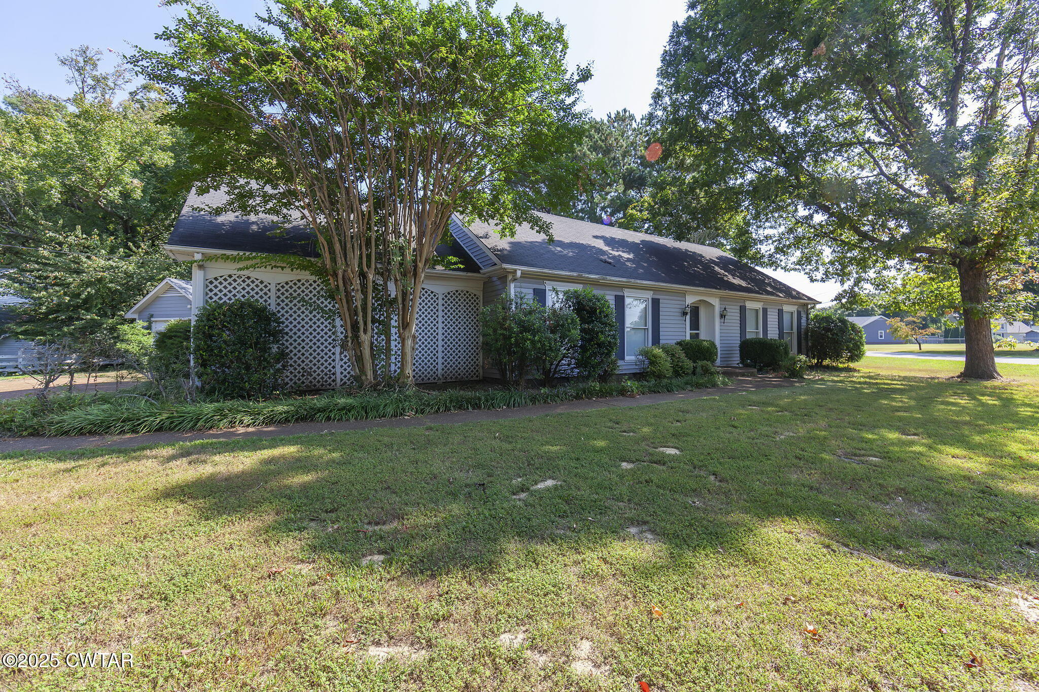 8 Sipes Cove