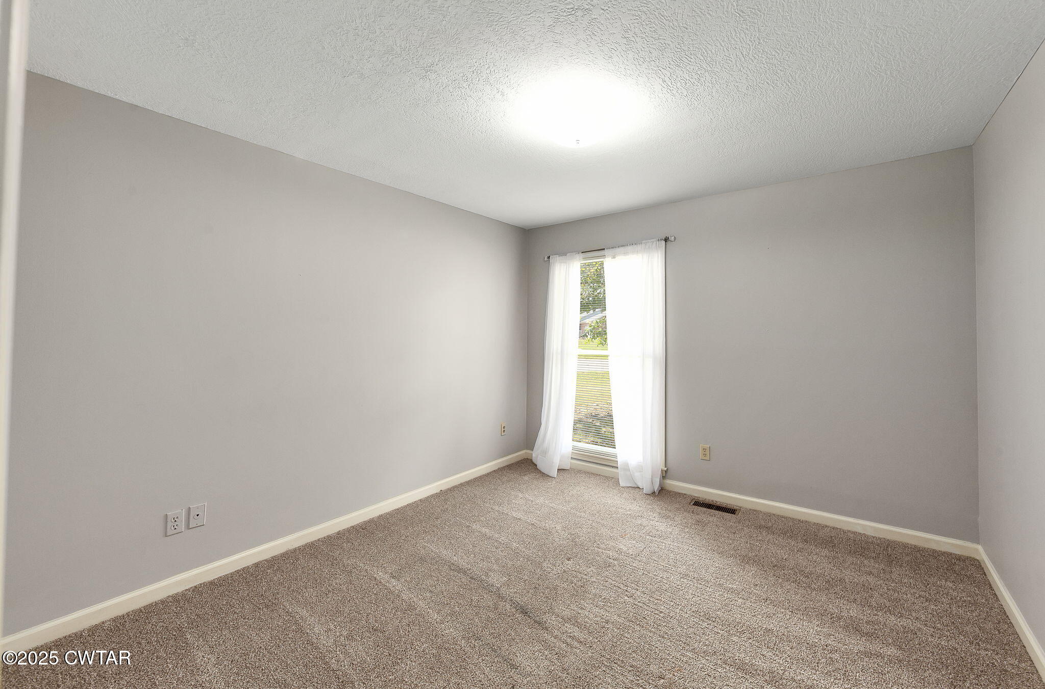 8 Sipes Cove