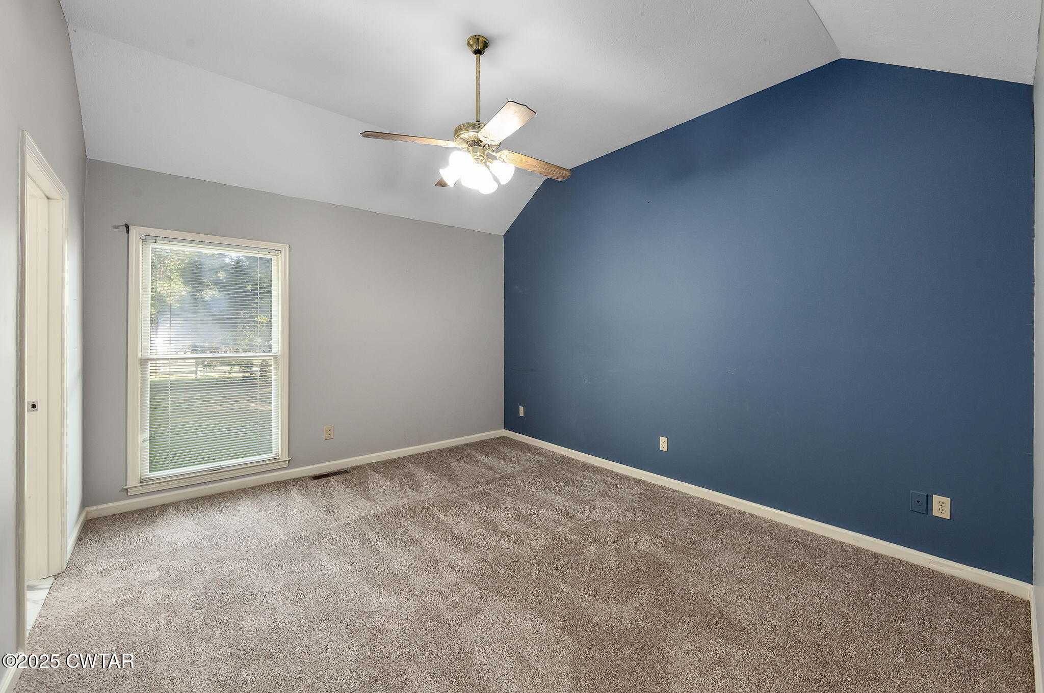 8 Sipes Cove