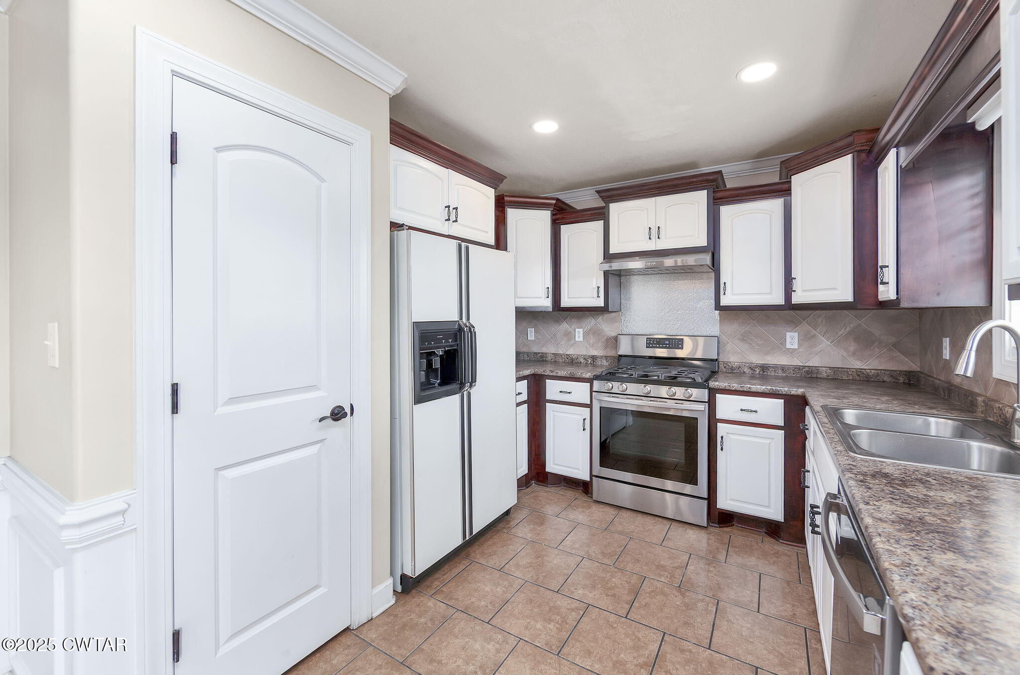 16 Birch Hollow Lane