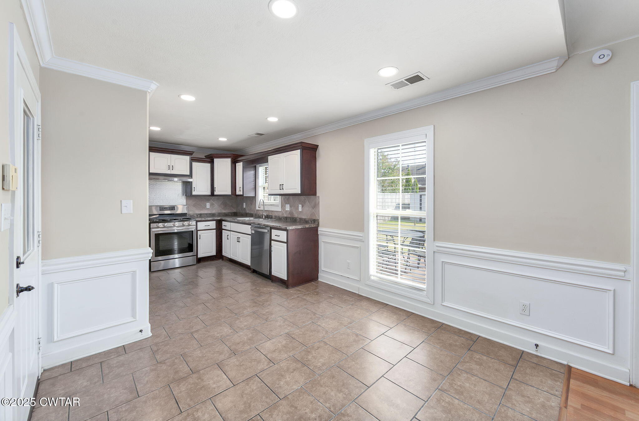 16 Birch Hollow Lane