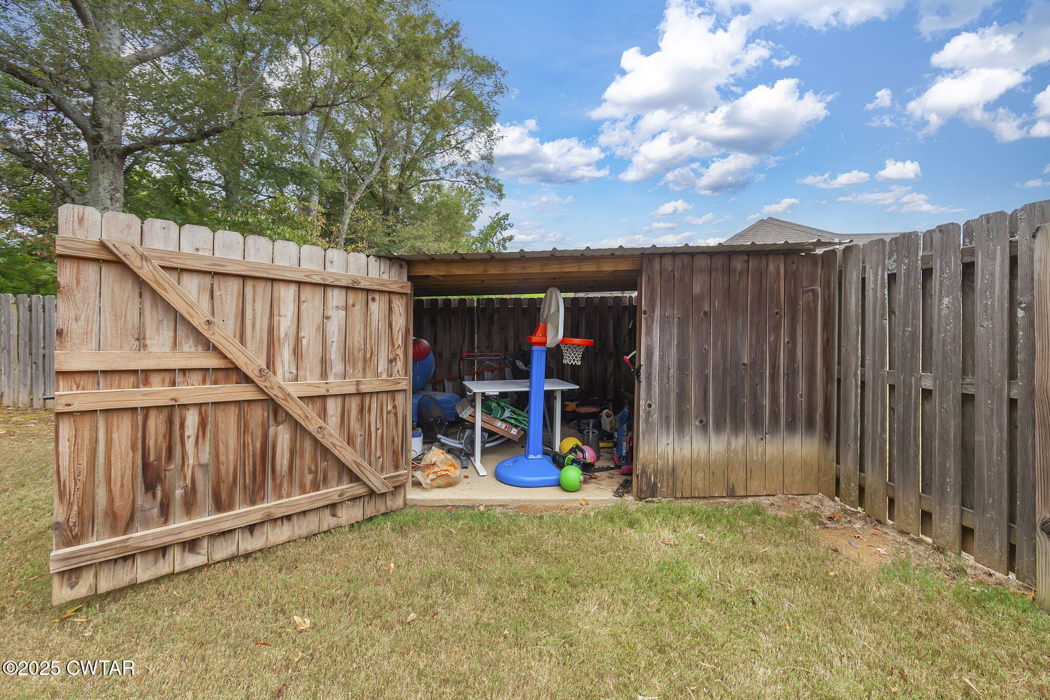 36 Hawk Meadow Cove