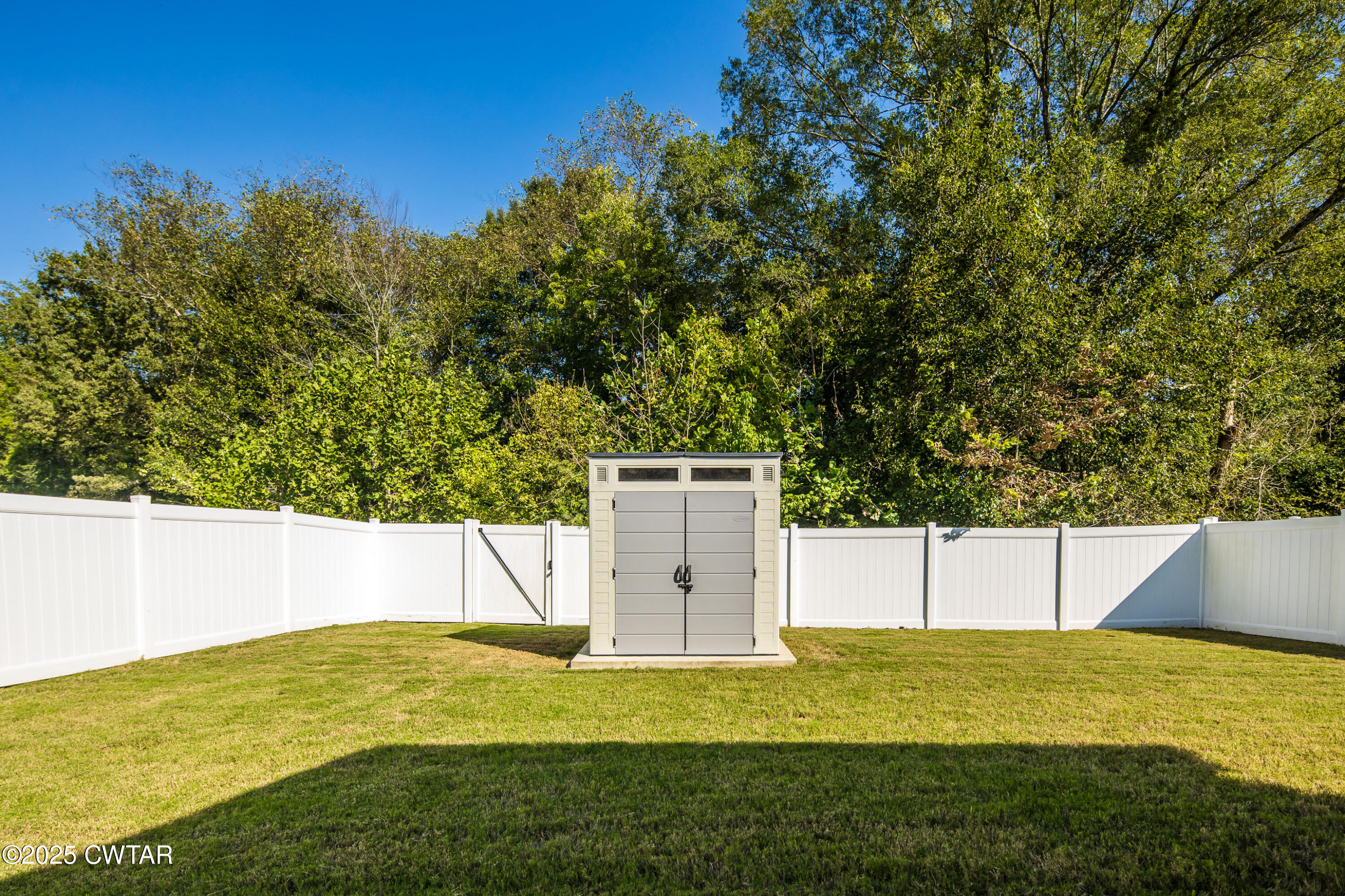 18 Kingston Crk Drive