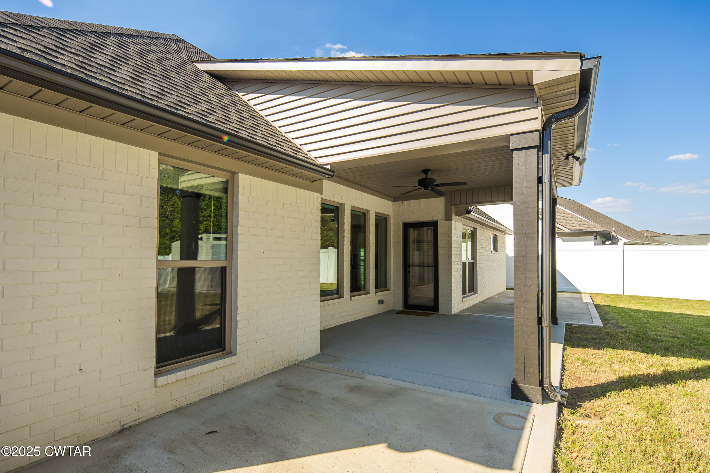 18 Kingston Crk Drive