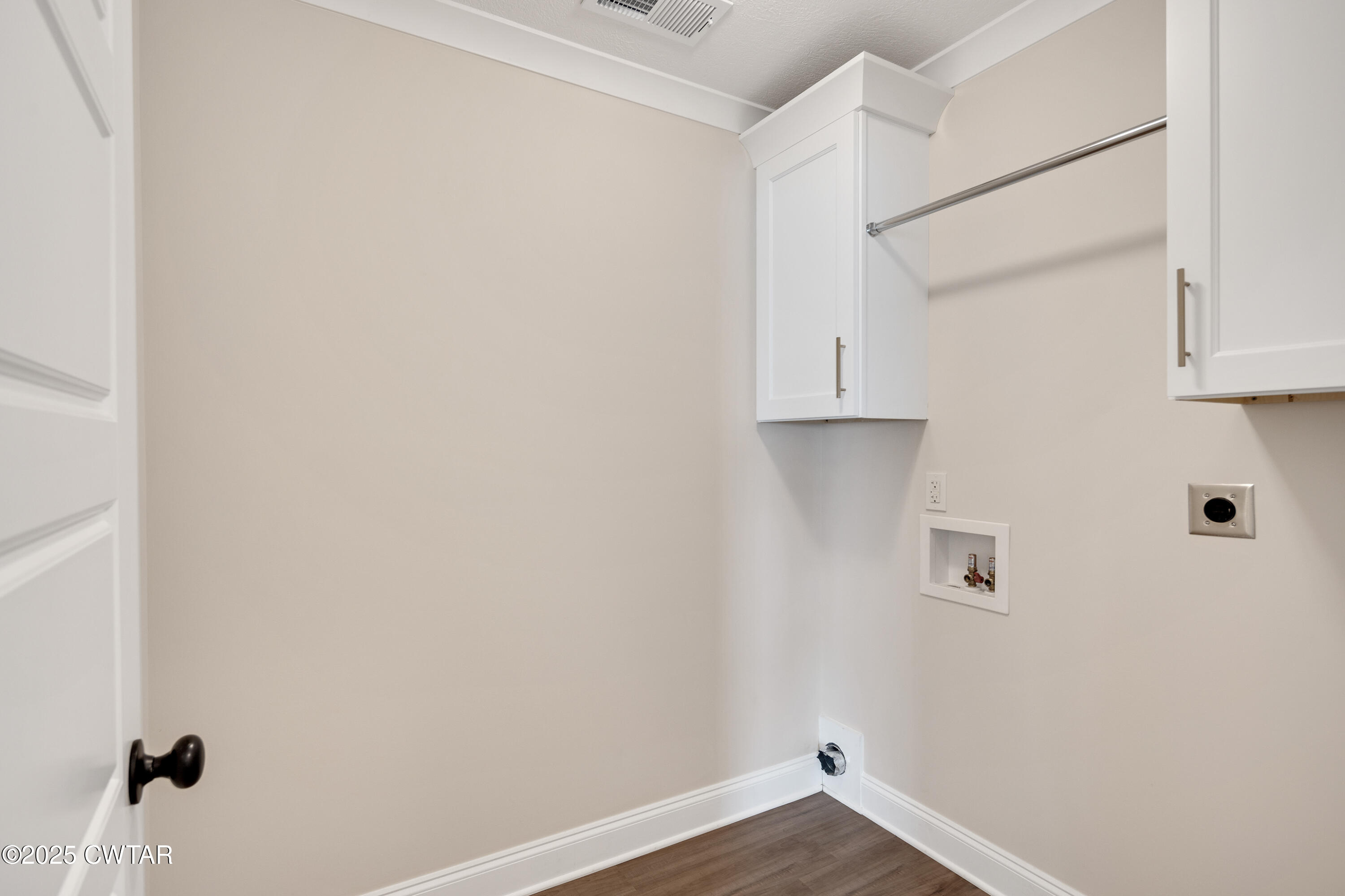 18 Kingston Crk Drive