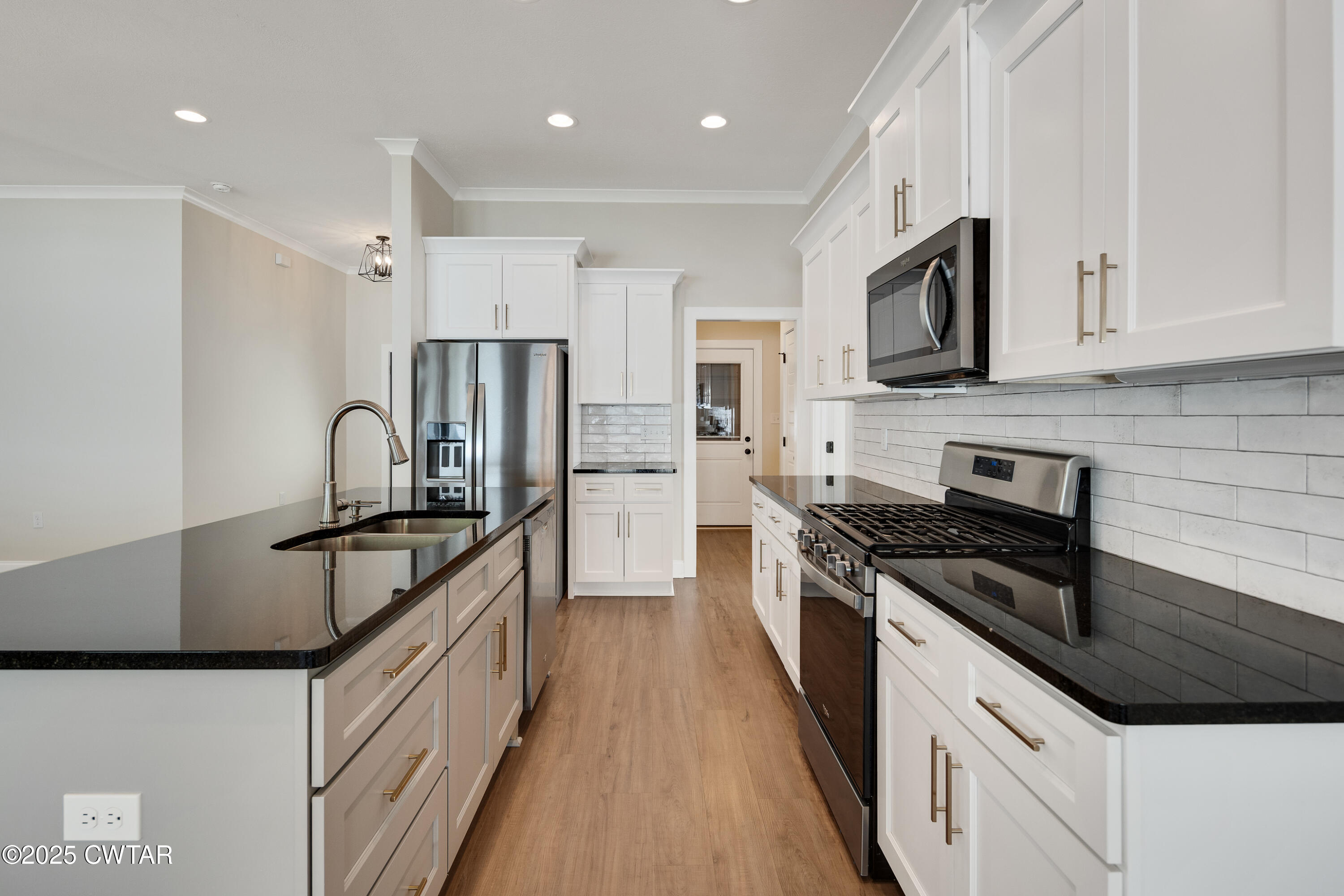 18 Kingston Crk Drive