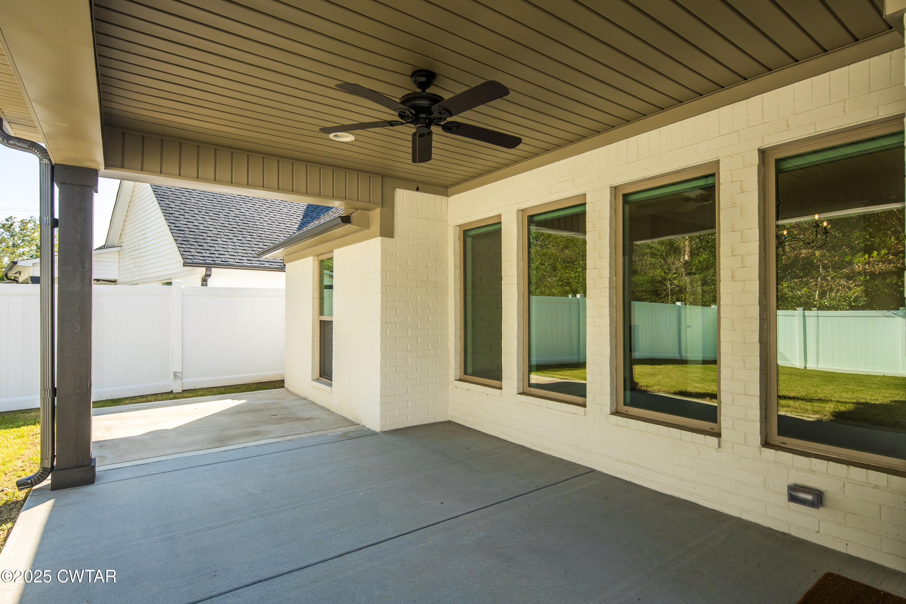 18 Kingston Crk Drive