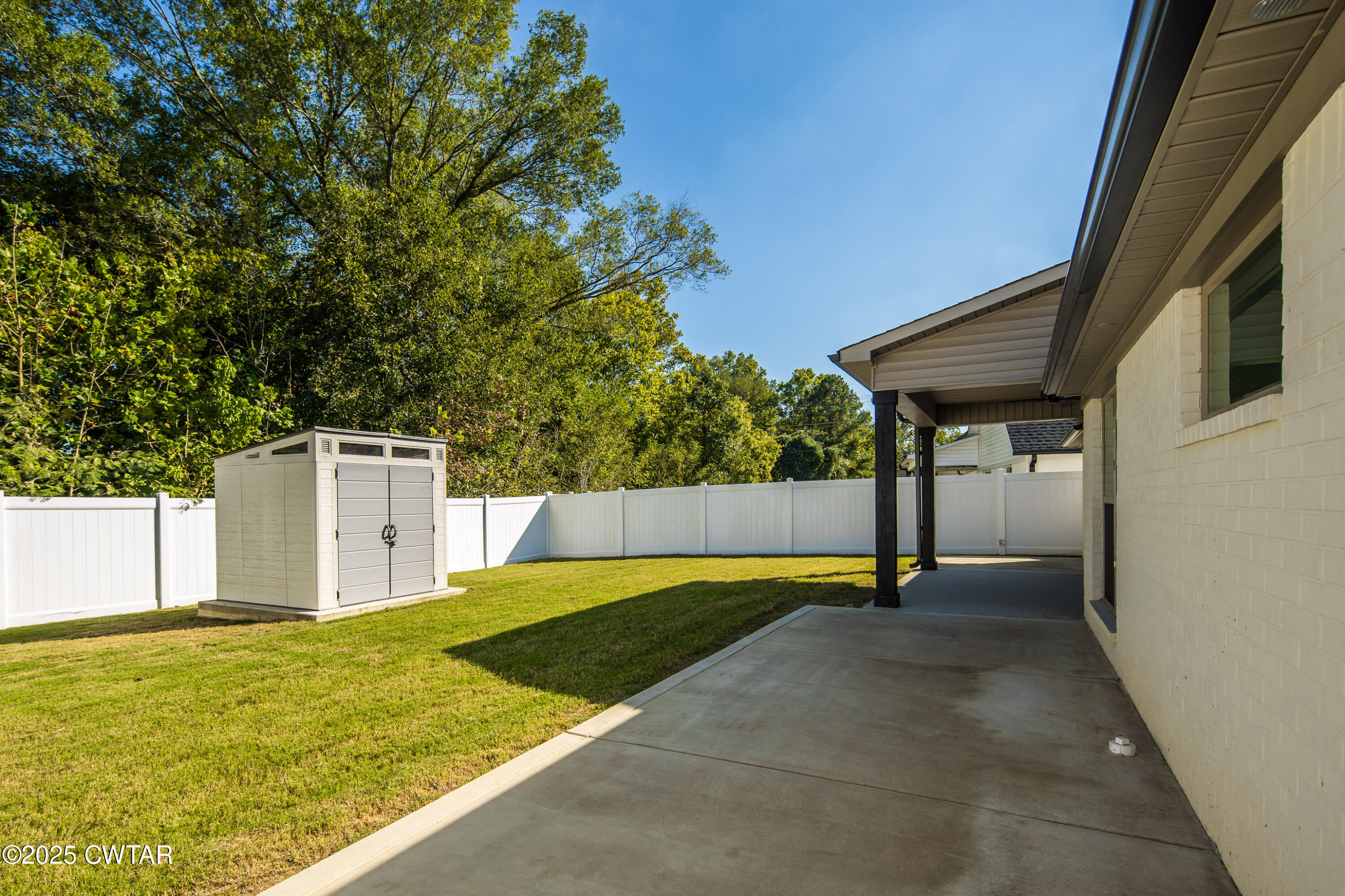 18 Kingston Crk Drive