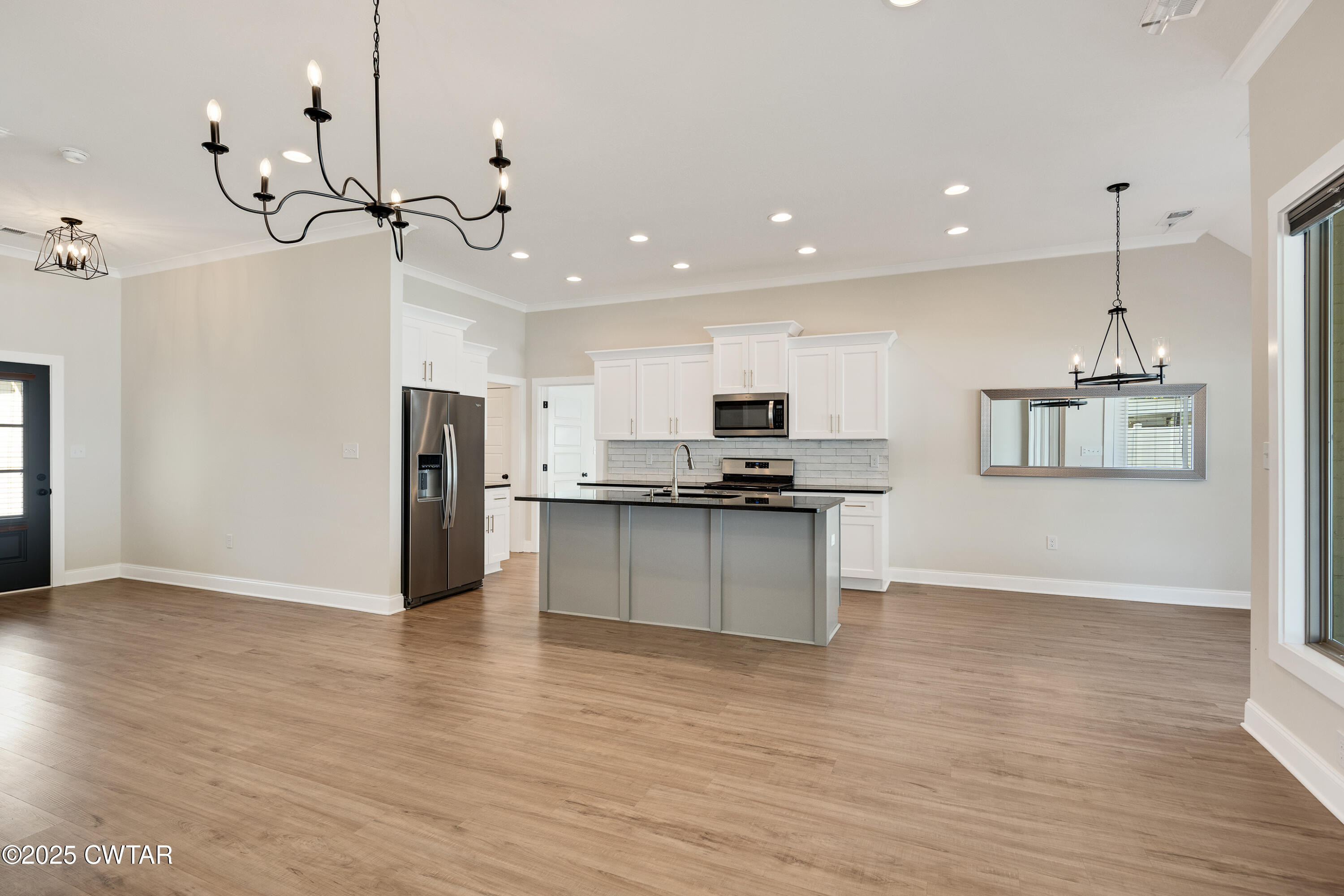 18 Kingston Crk Drive