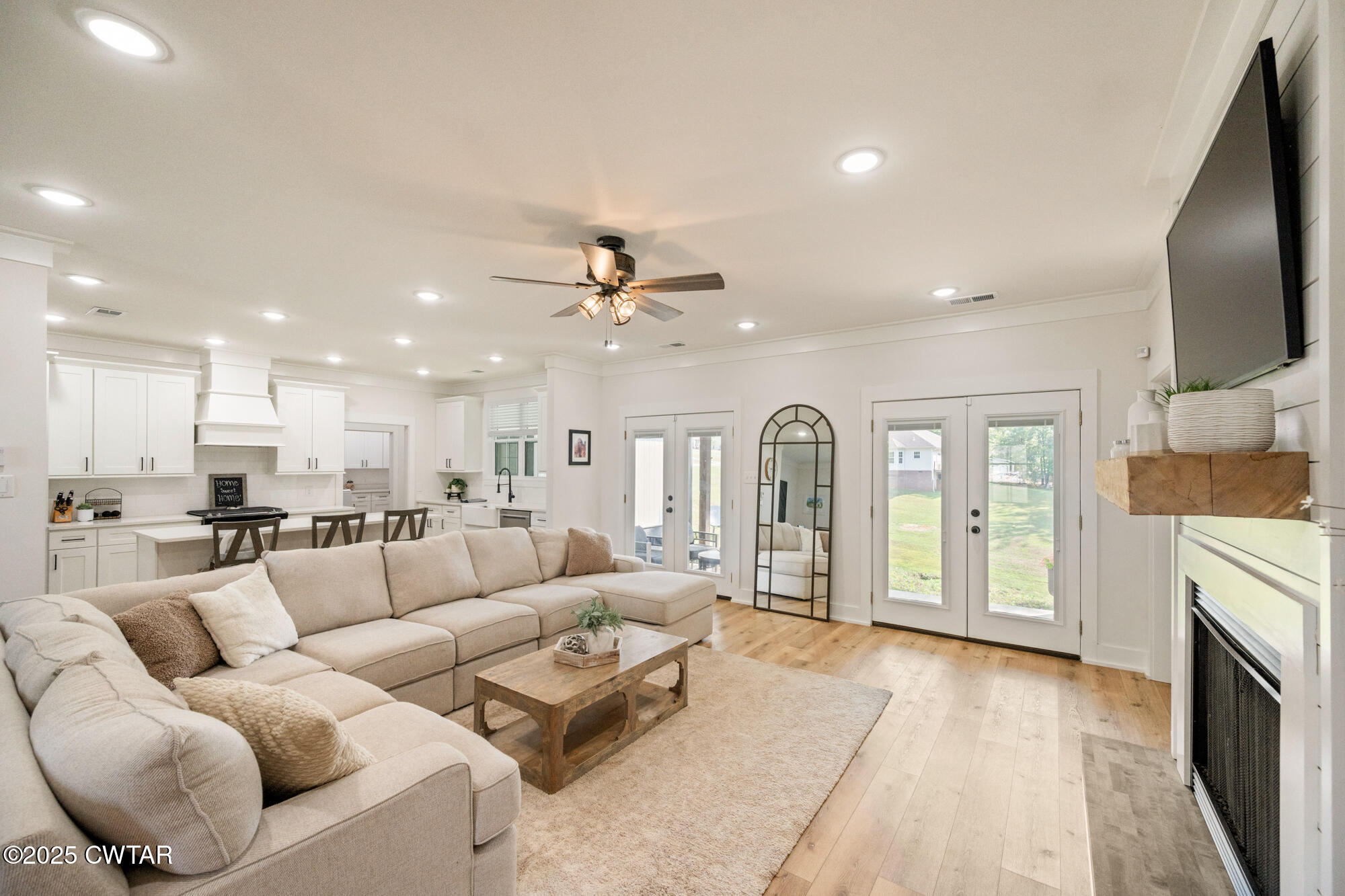 733 Tiffany Nicole Lane