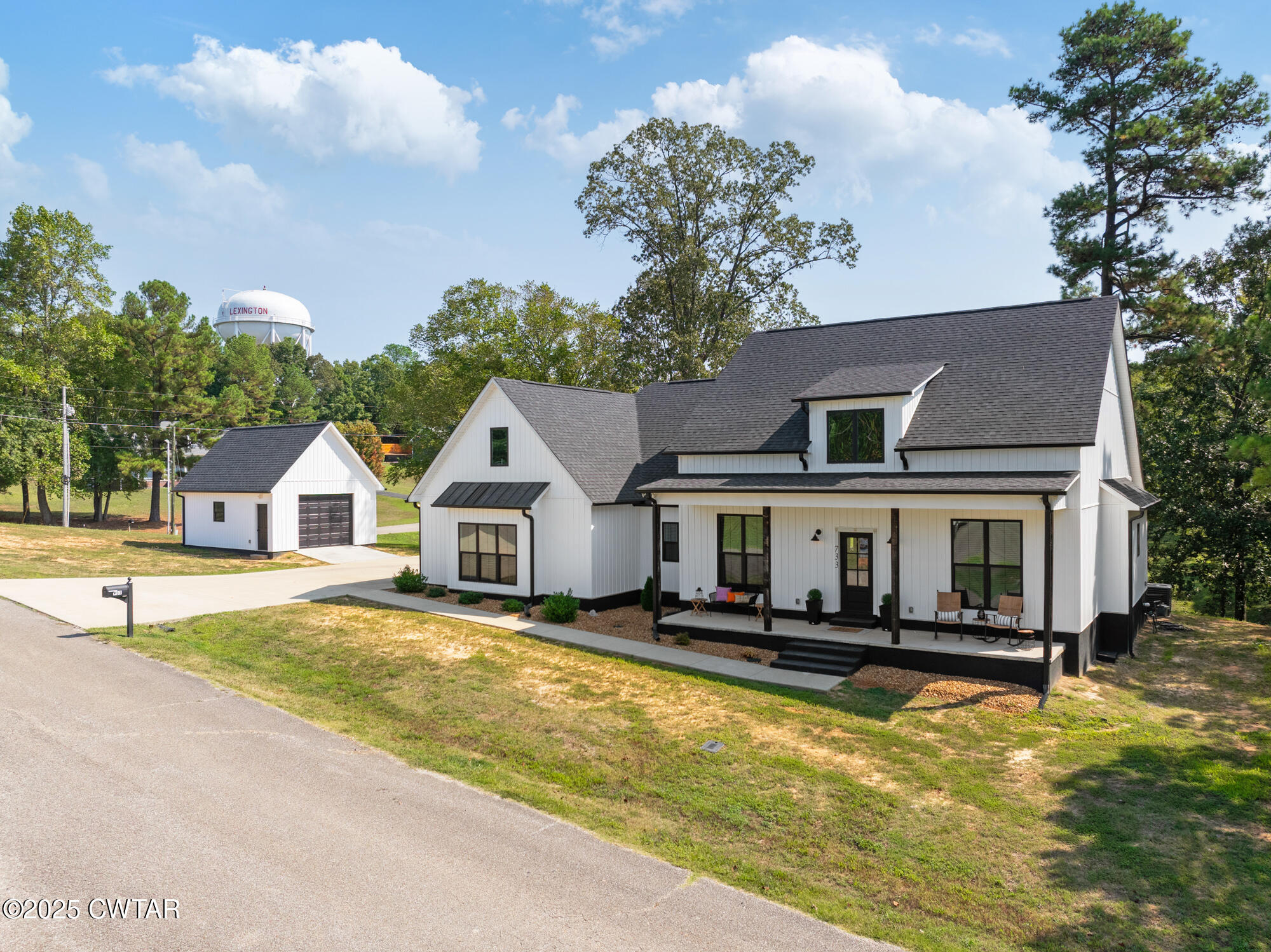 733 Tiffany Nicole Lane