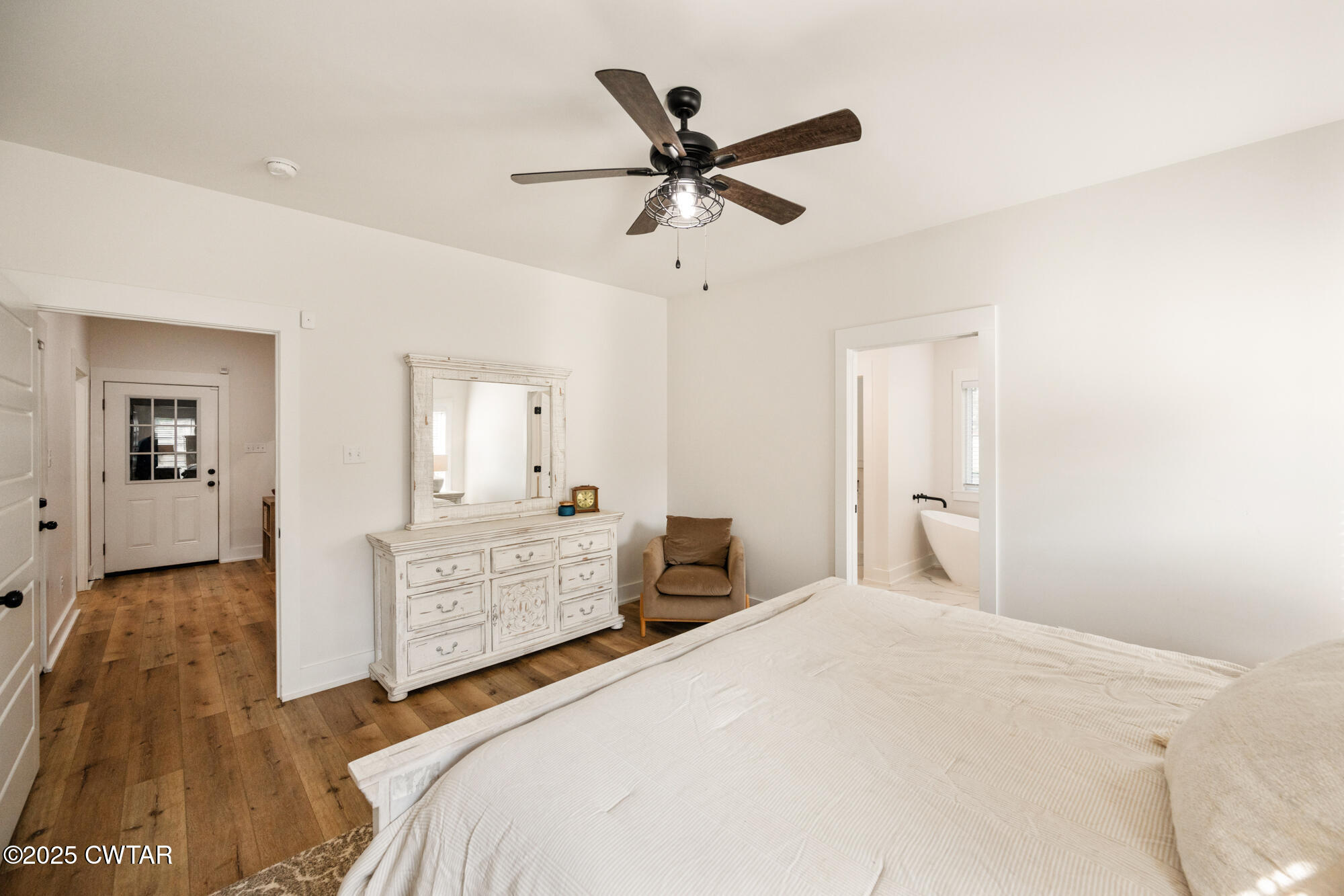 733 Tiffany Nicole Lane