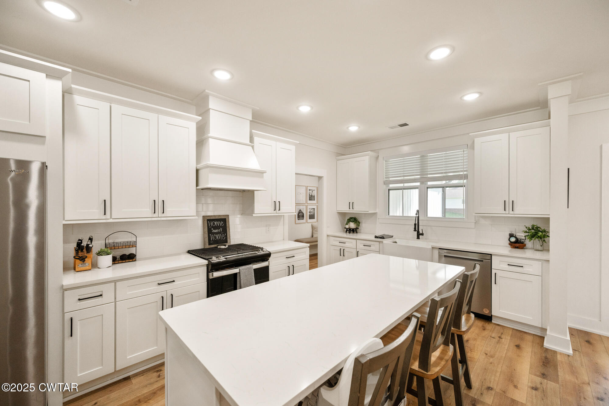 733 Tiffany Nicole Lane