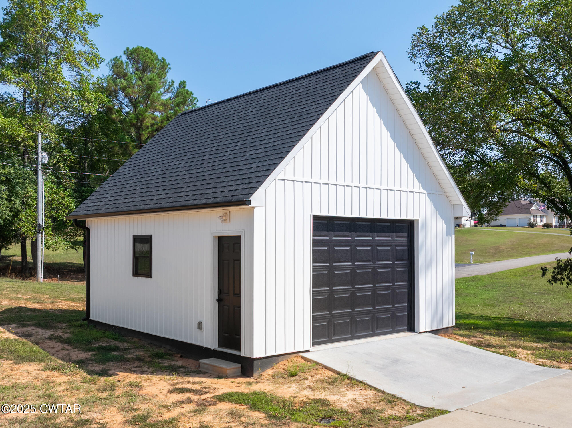 733 Tiffany Nicole Lane