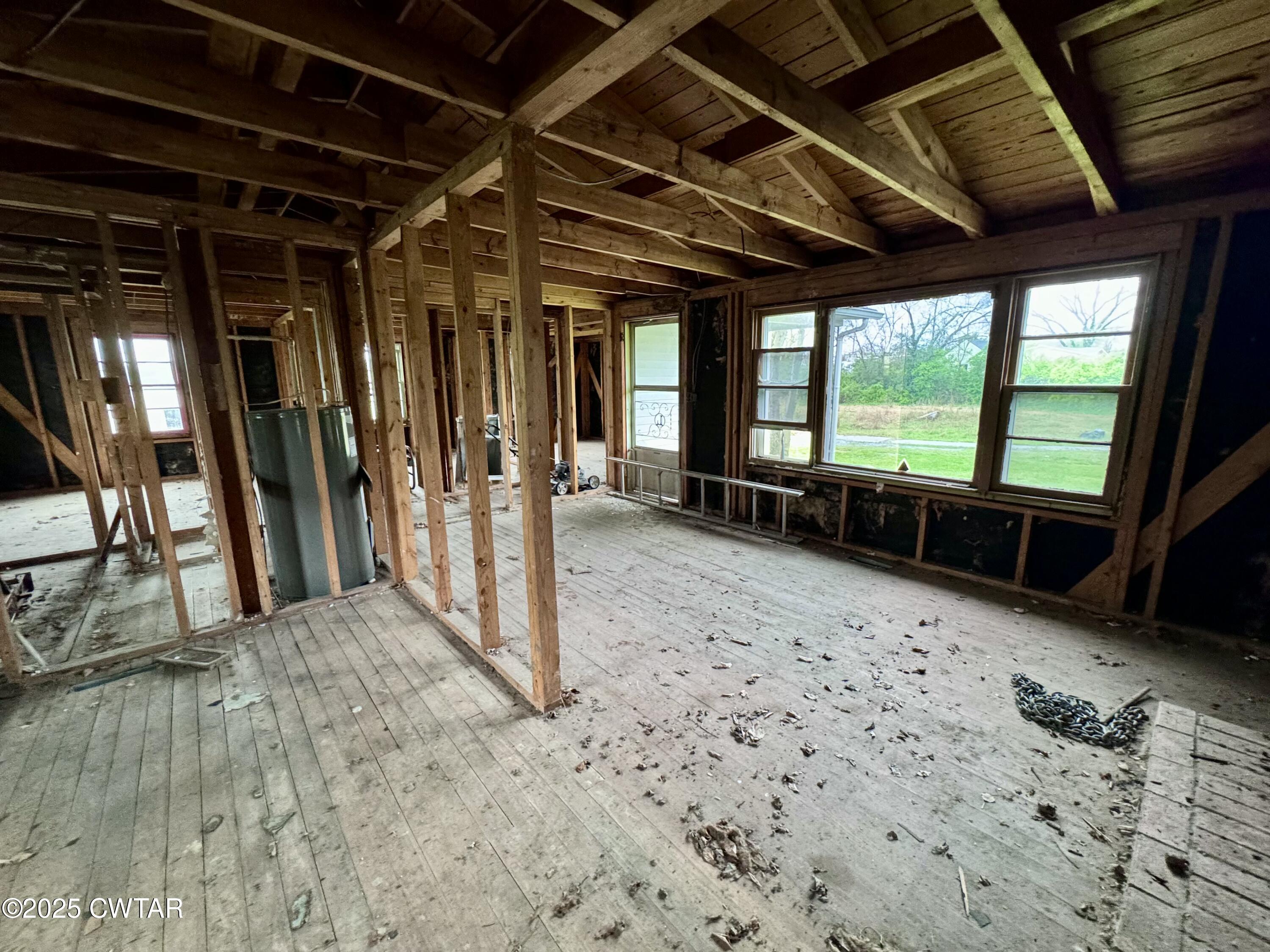 120 Lauderdale Court