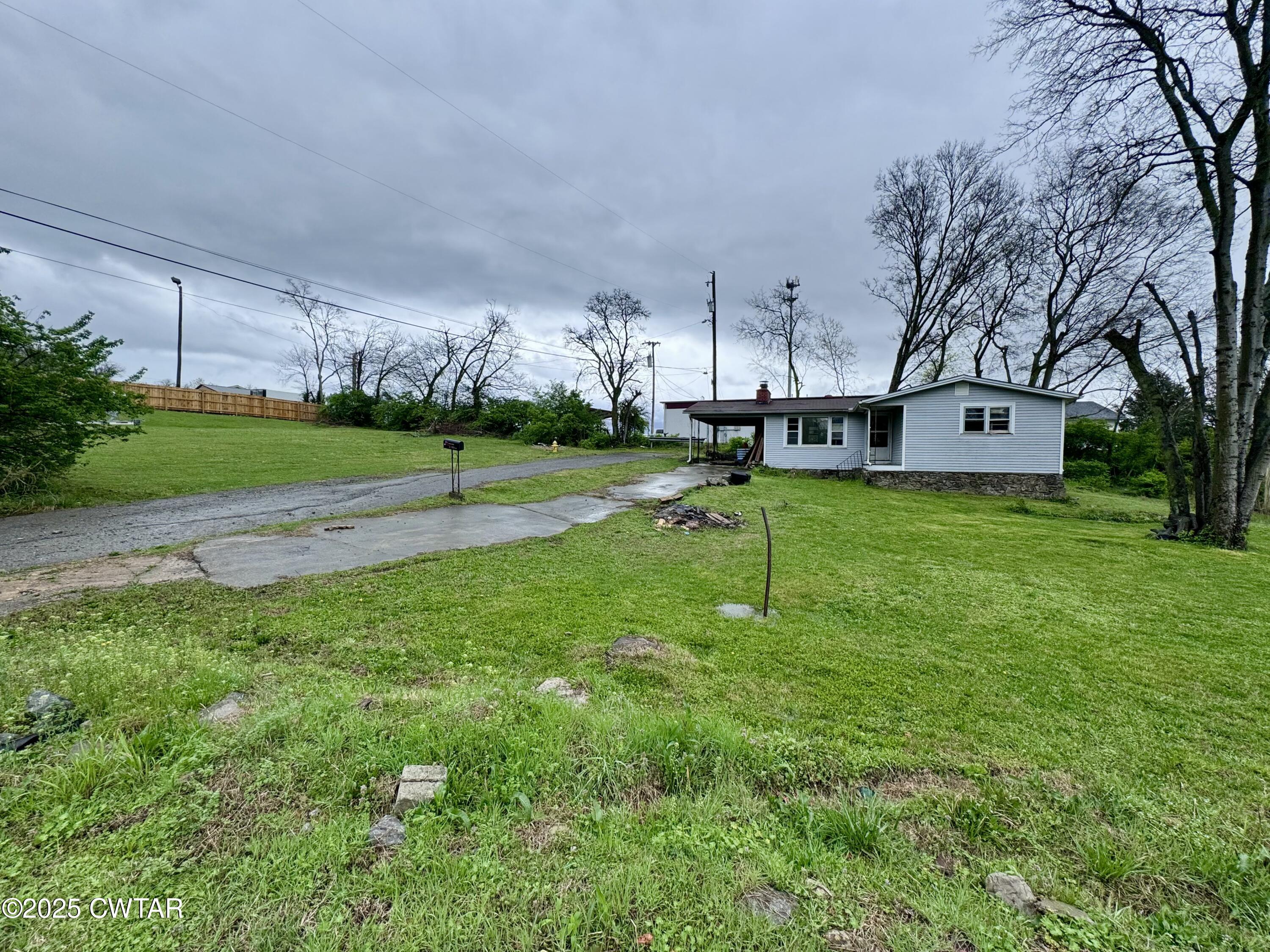 120 Lauderdale Court