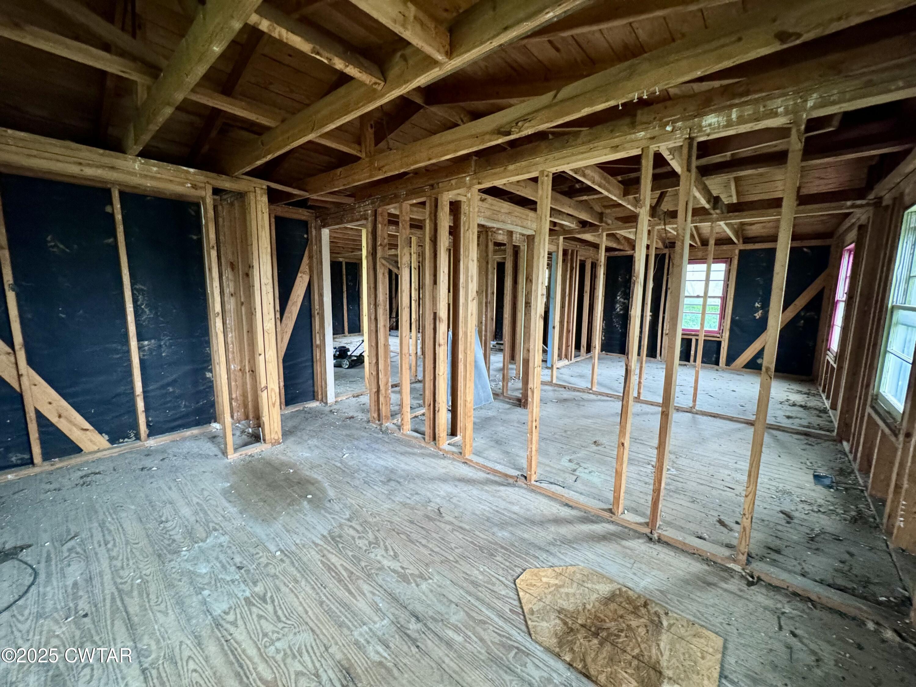 120 Lauderdale Court