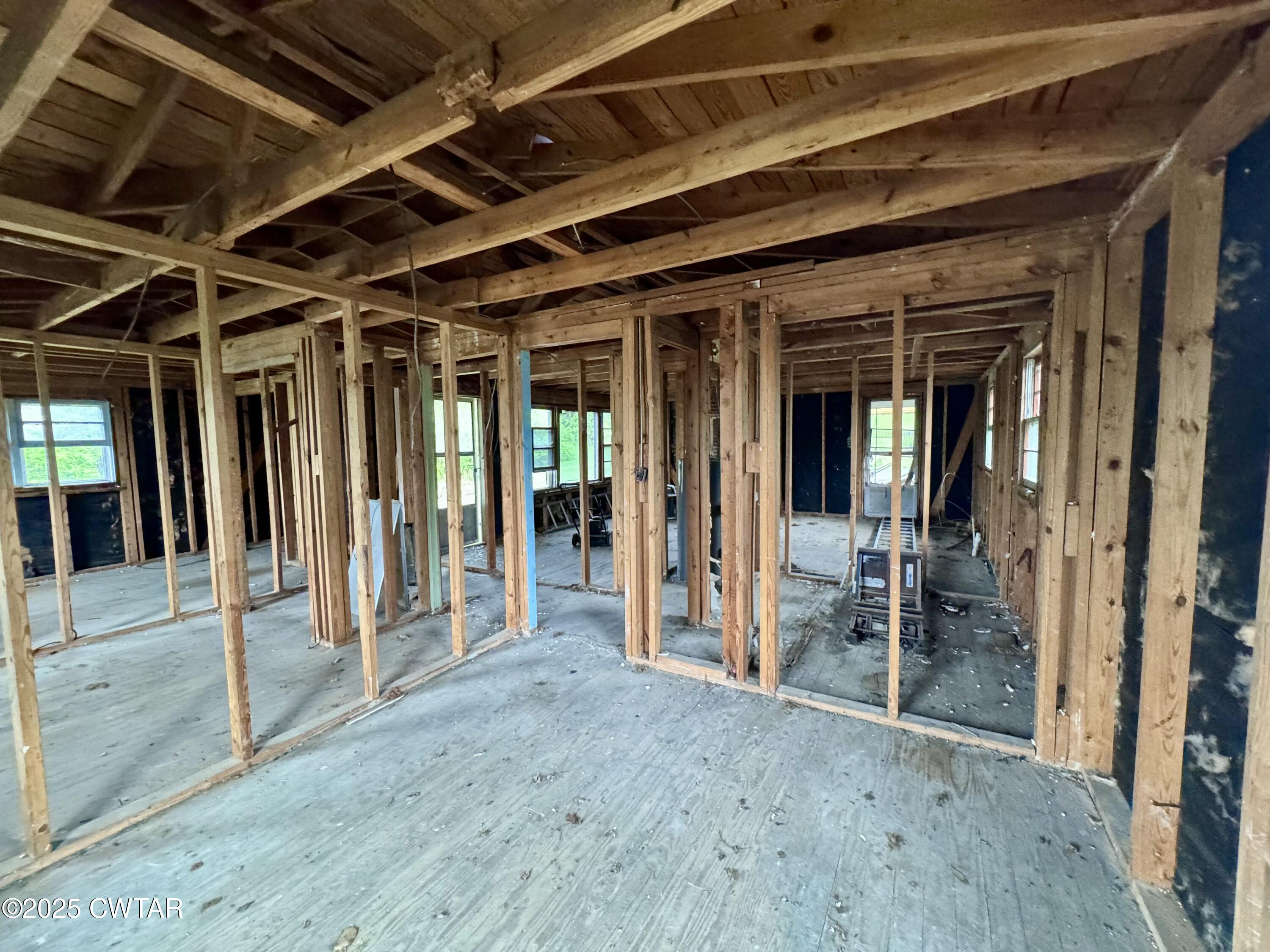 120 Lauderdale Court