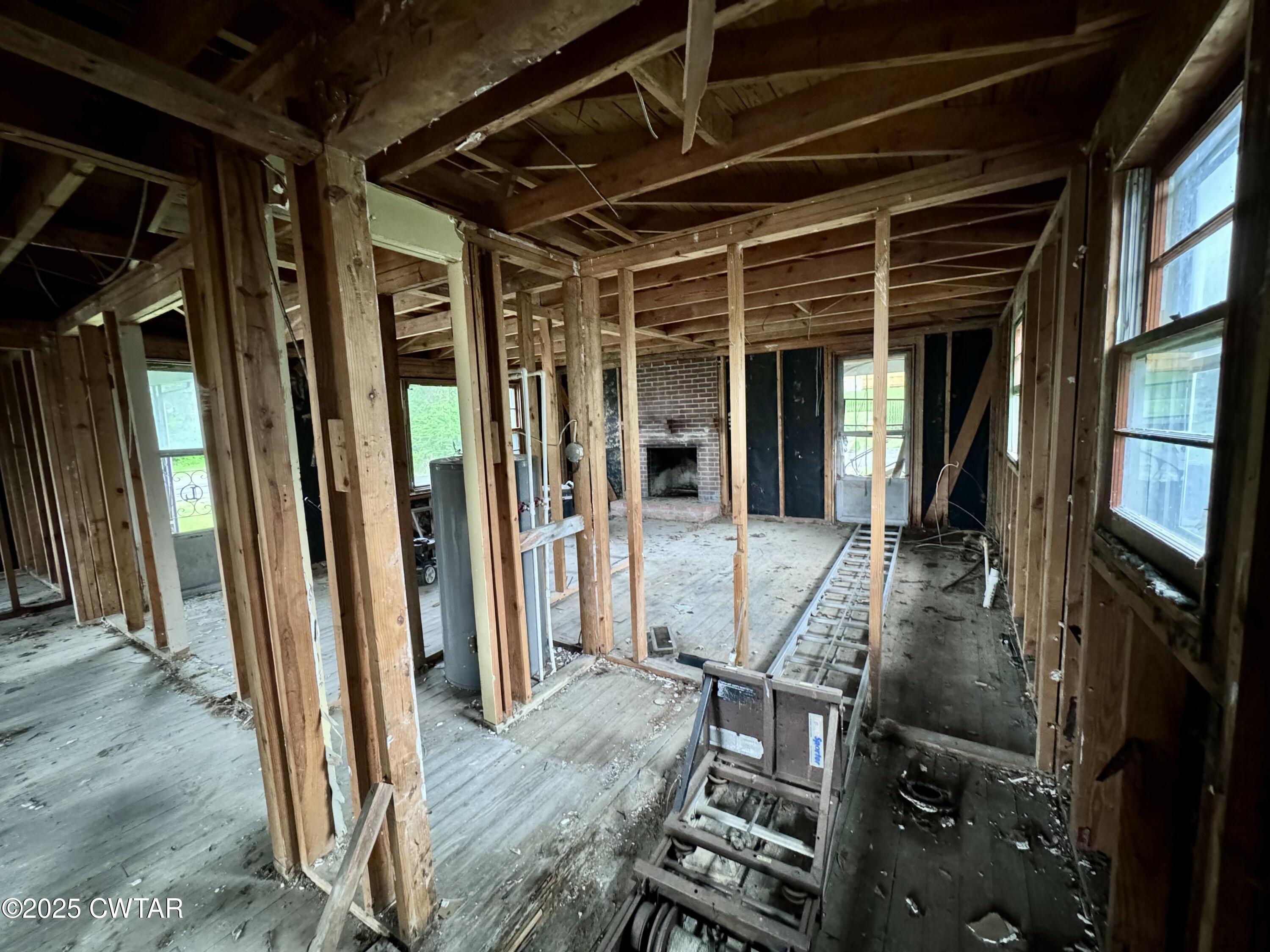 120 Lauderdale Court