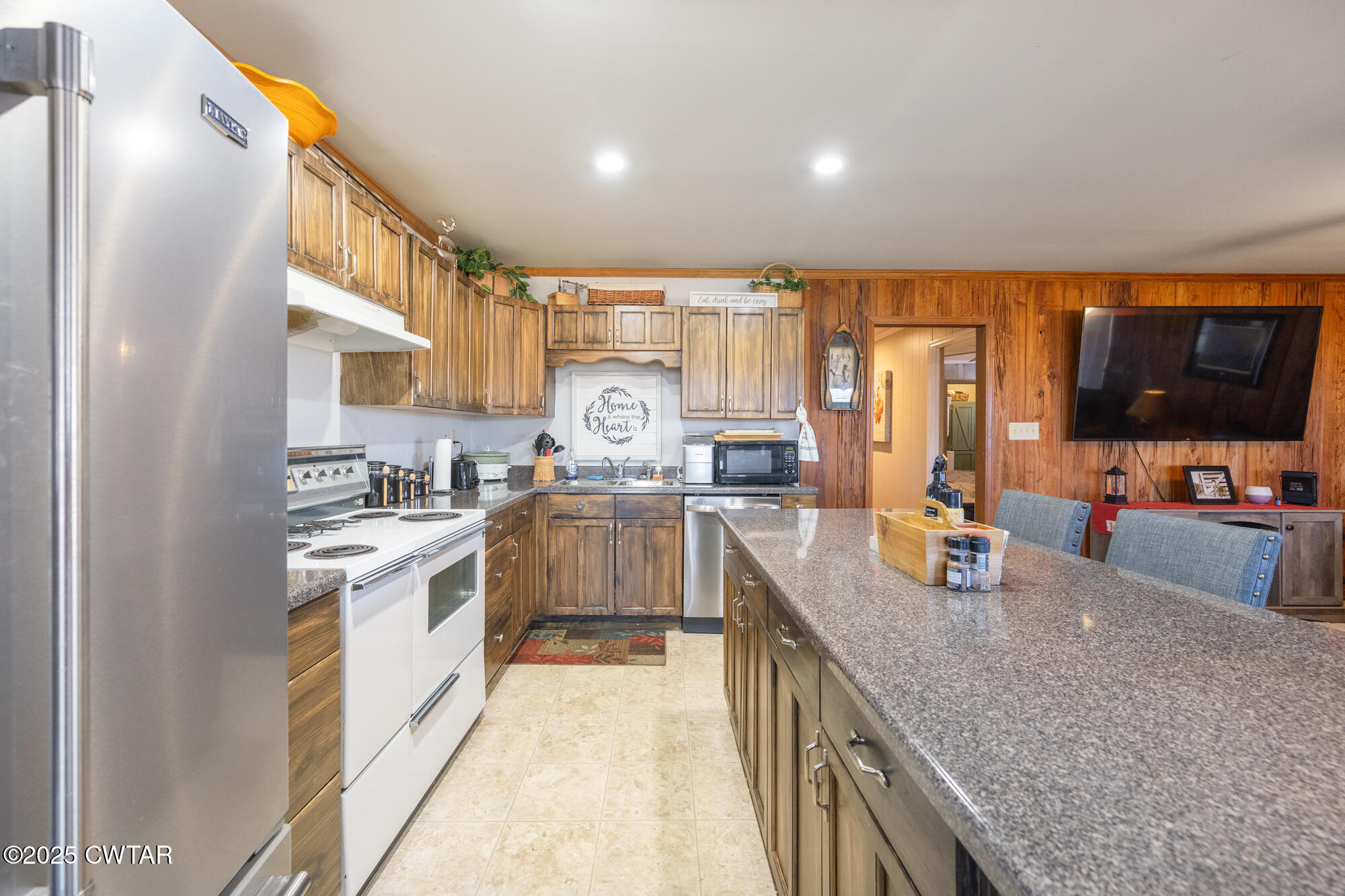 982 Lost Creek Boat Dock Road