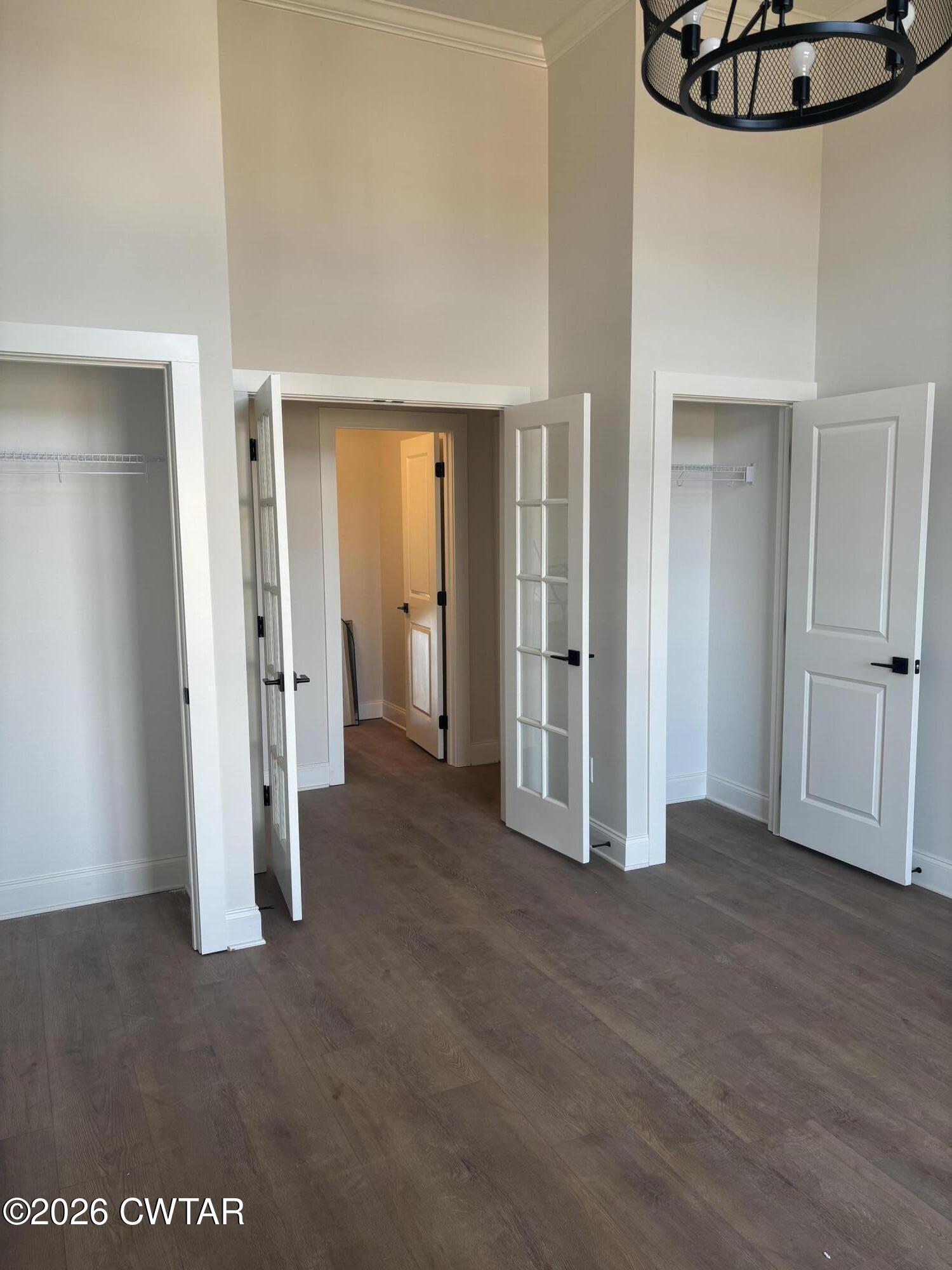 141 Roxbury Drive
