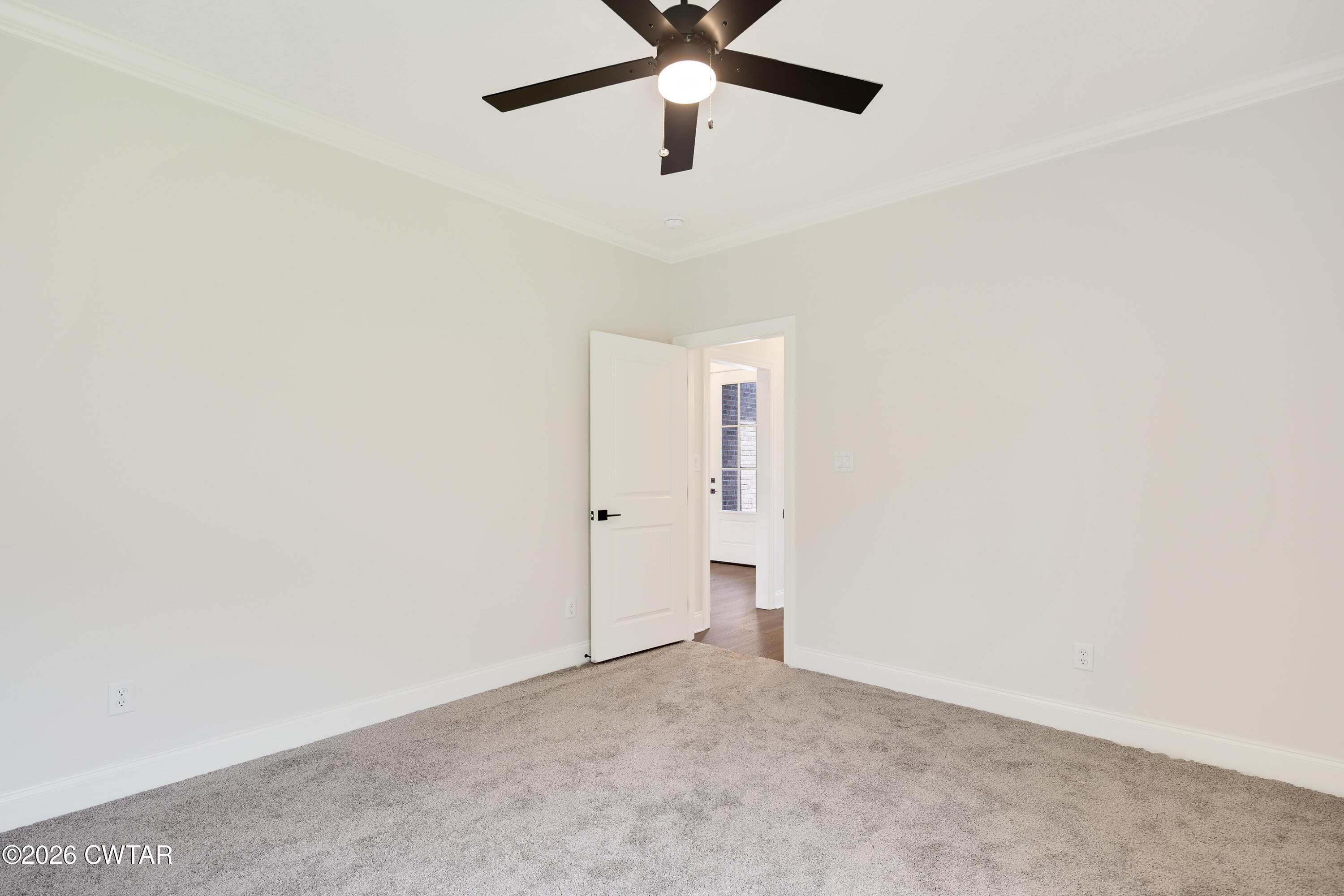 141 Roxbury Drive