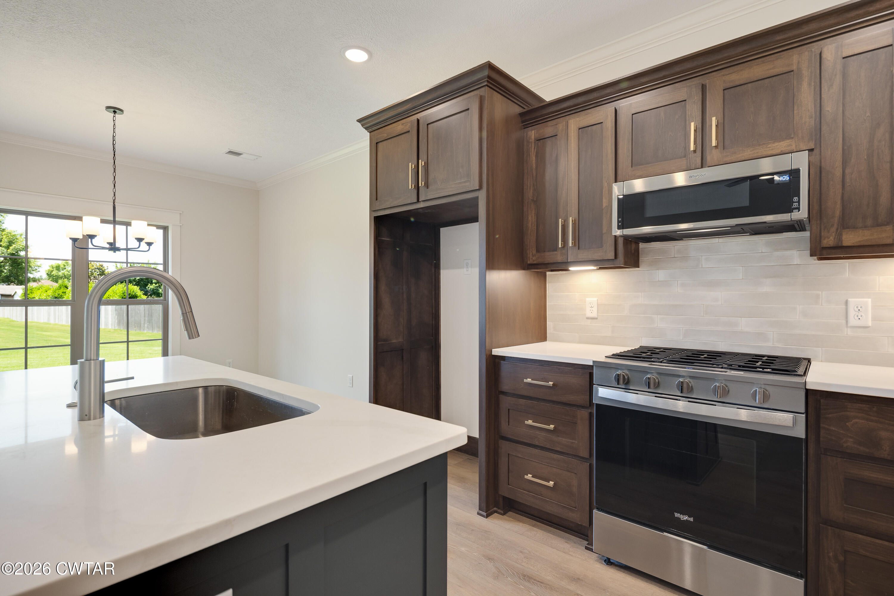 141 Roxbury Drive