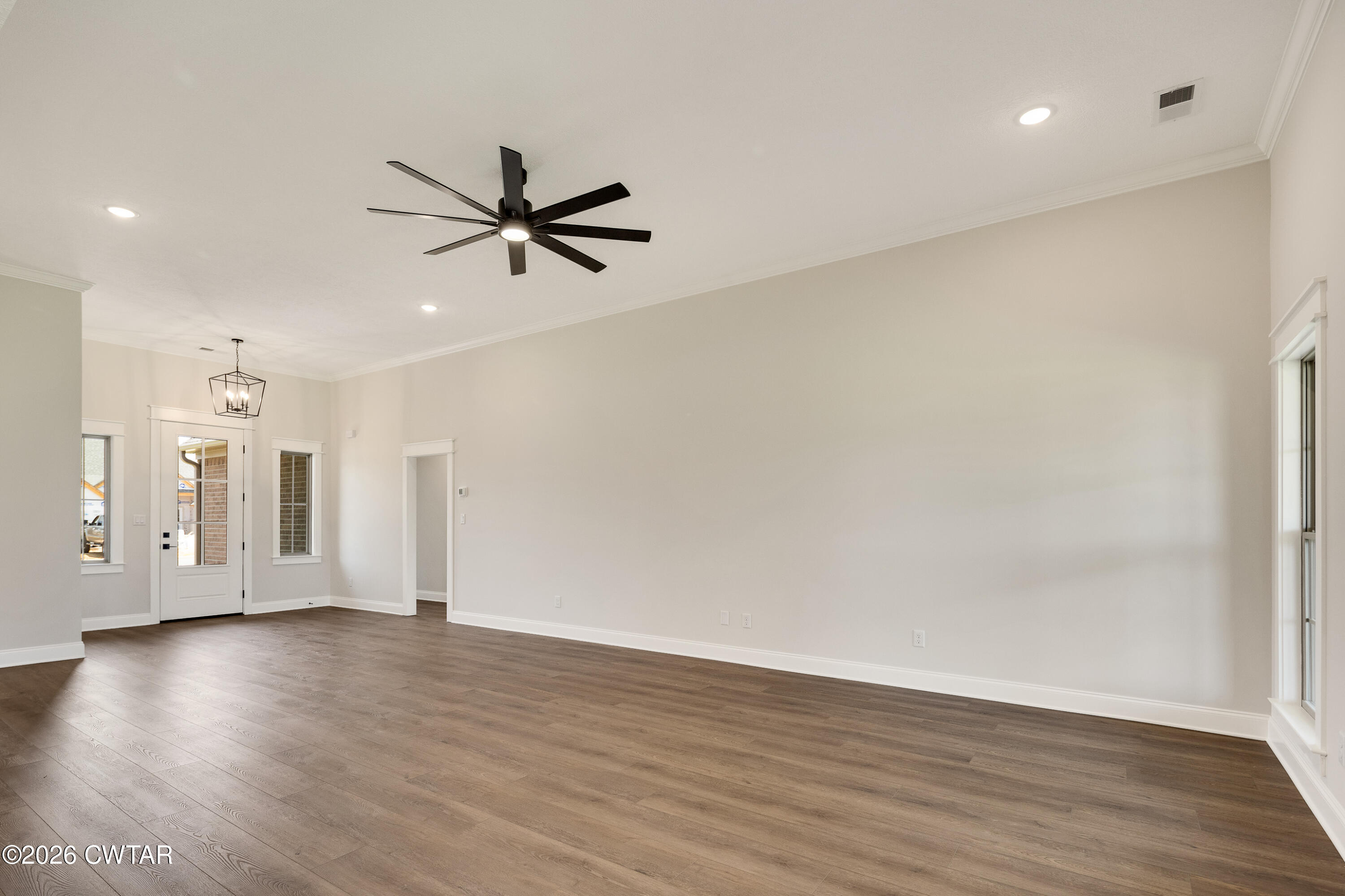 141 Roxbury Drive