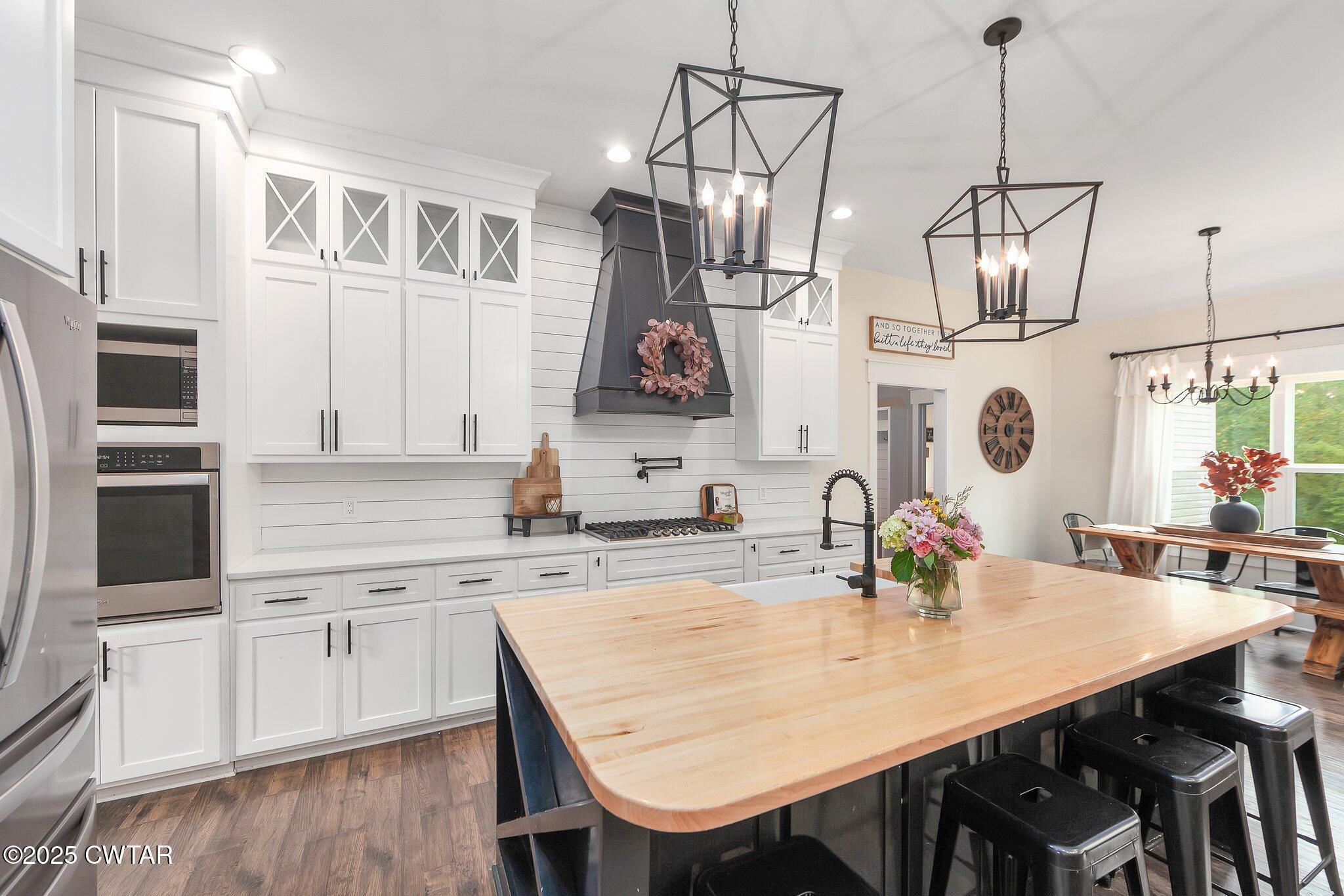 325 Forrest Hill Road