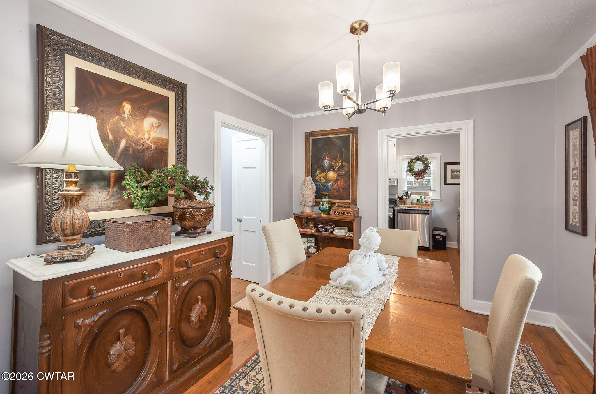 415 W Forest Avenue