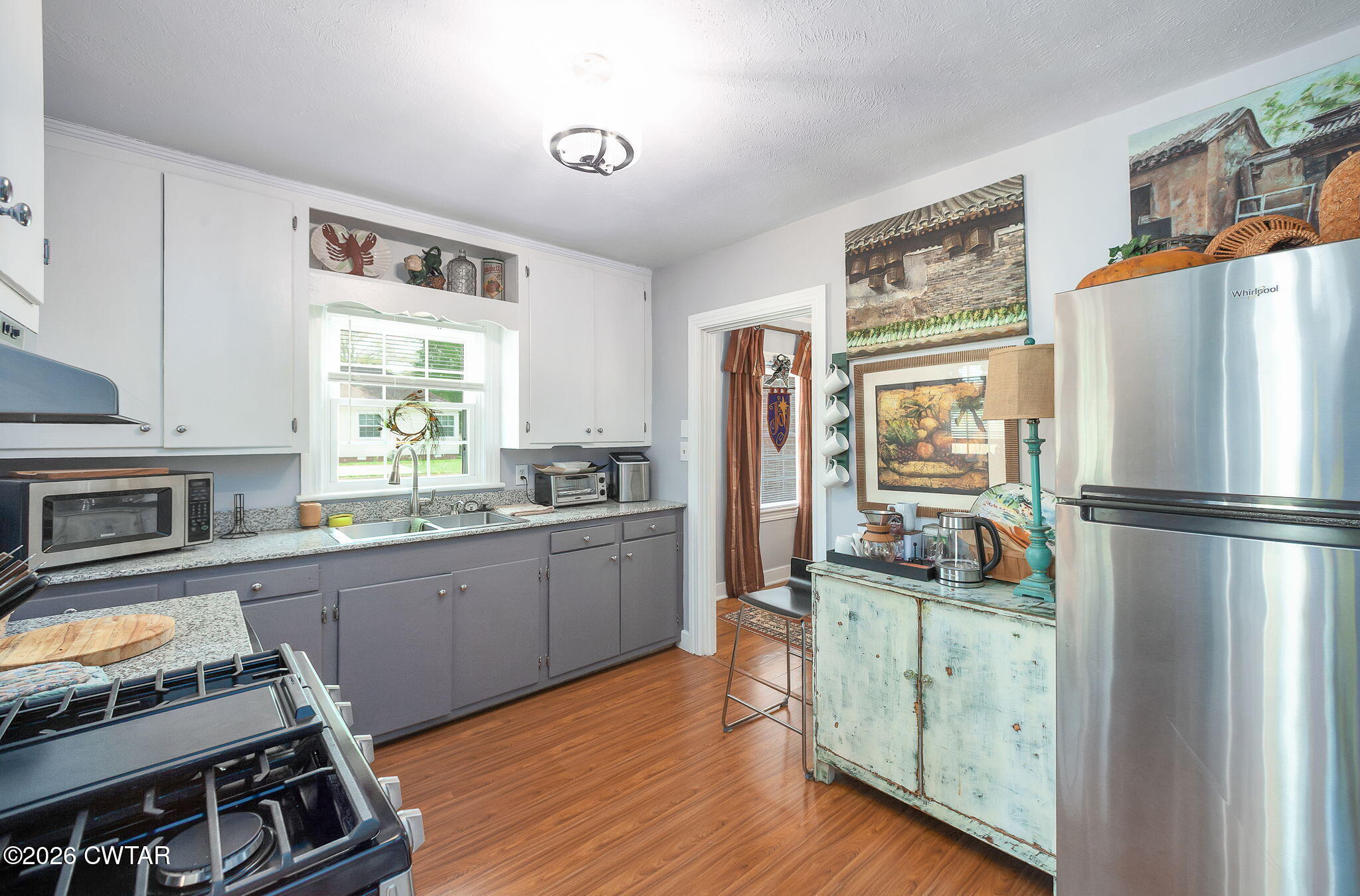 415 W Forest Avenue