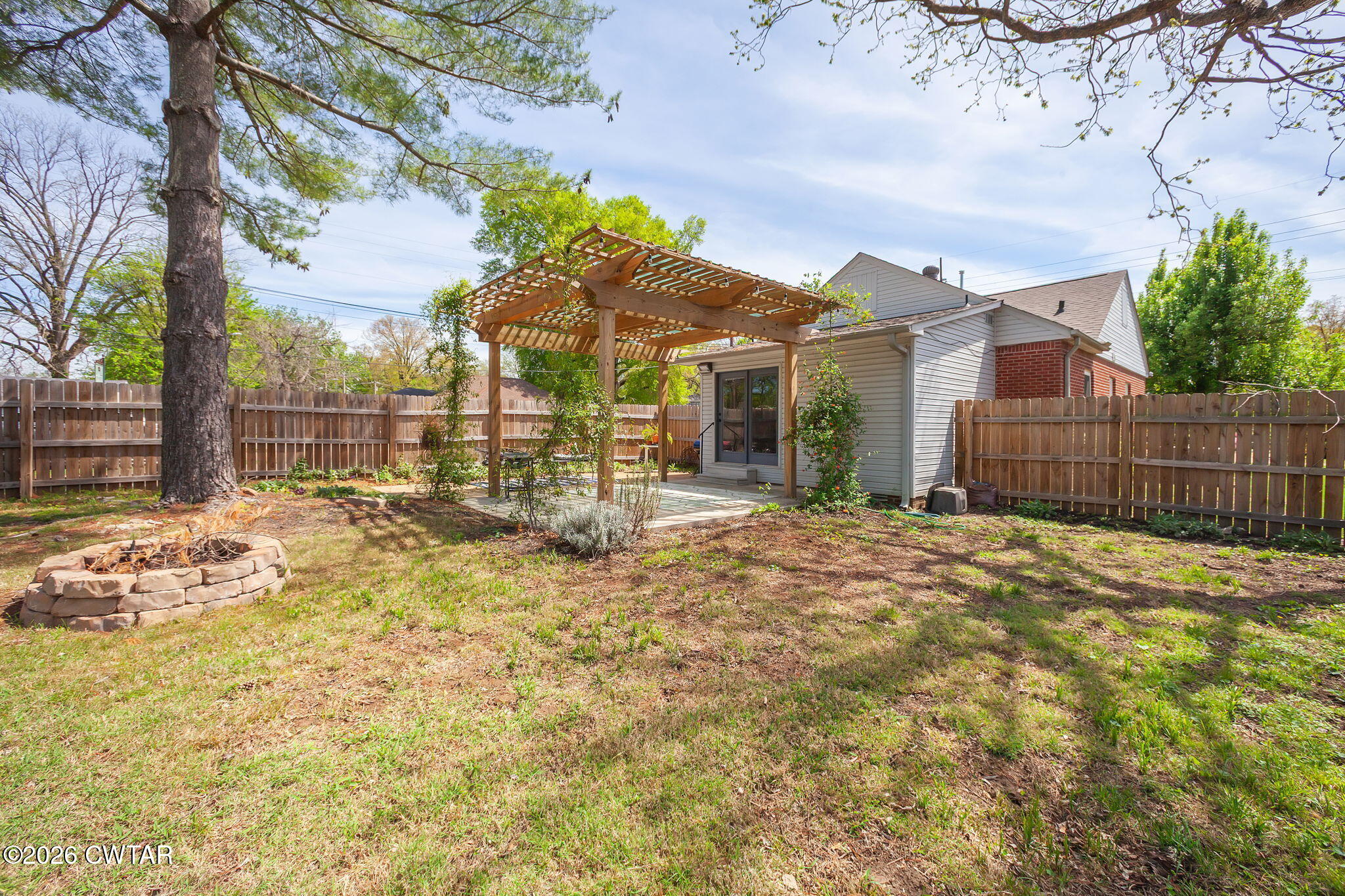 415 W Forest Avenue