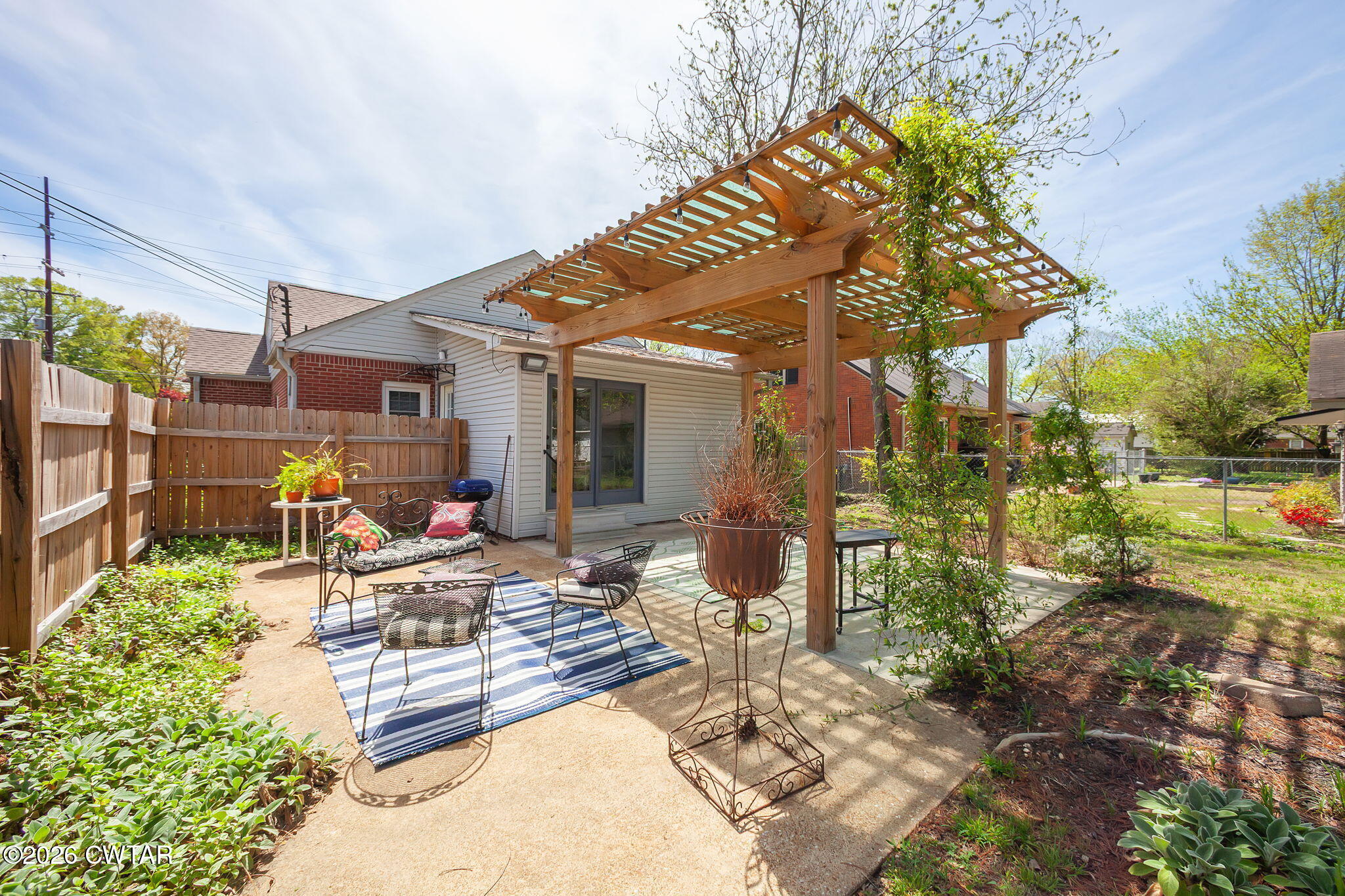 415 W Forest Avenue