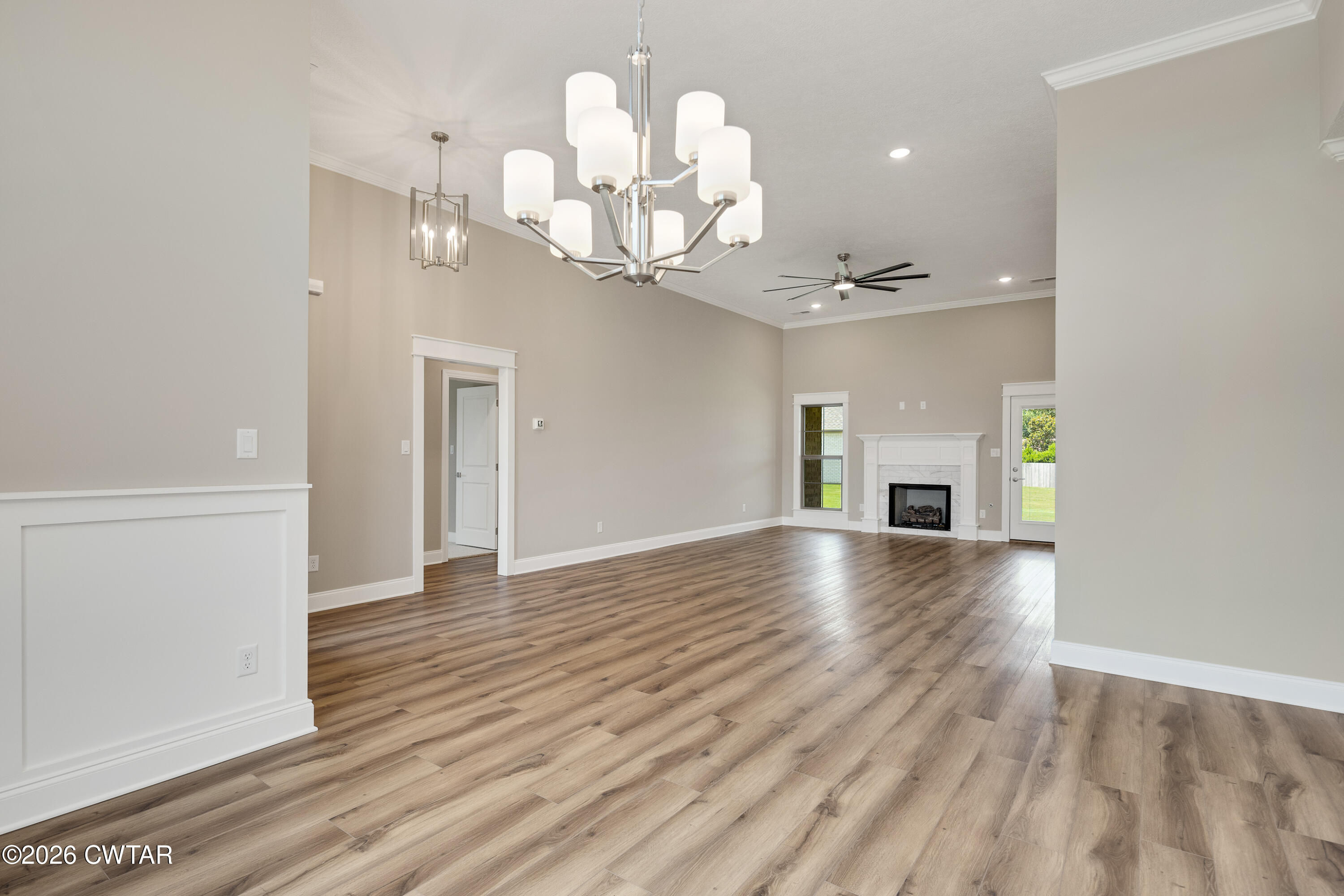 155 Roxbury Drive