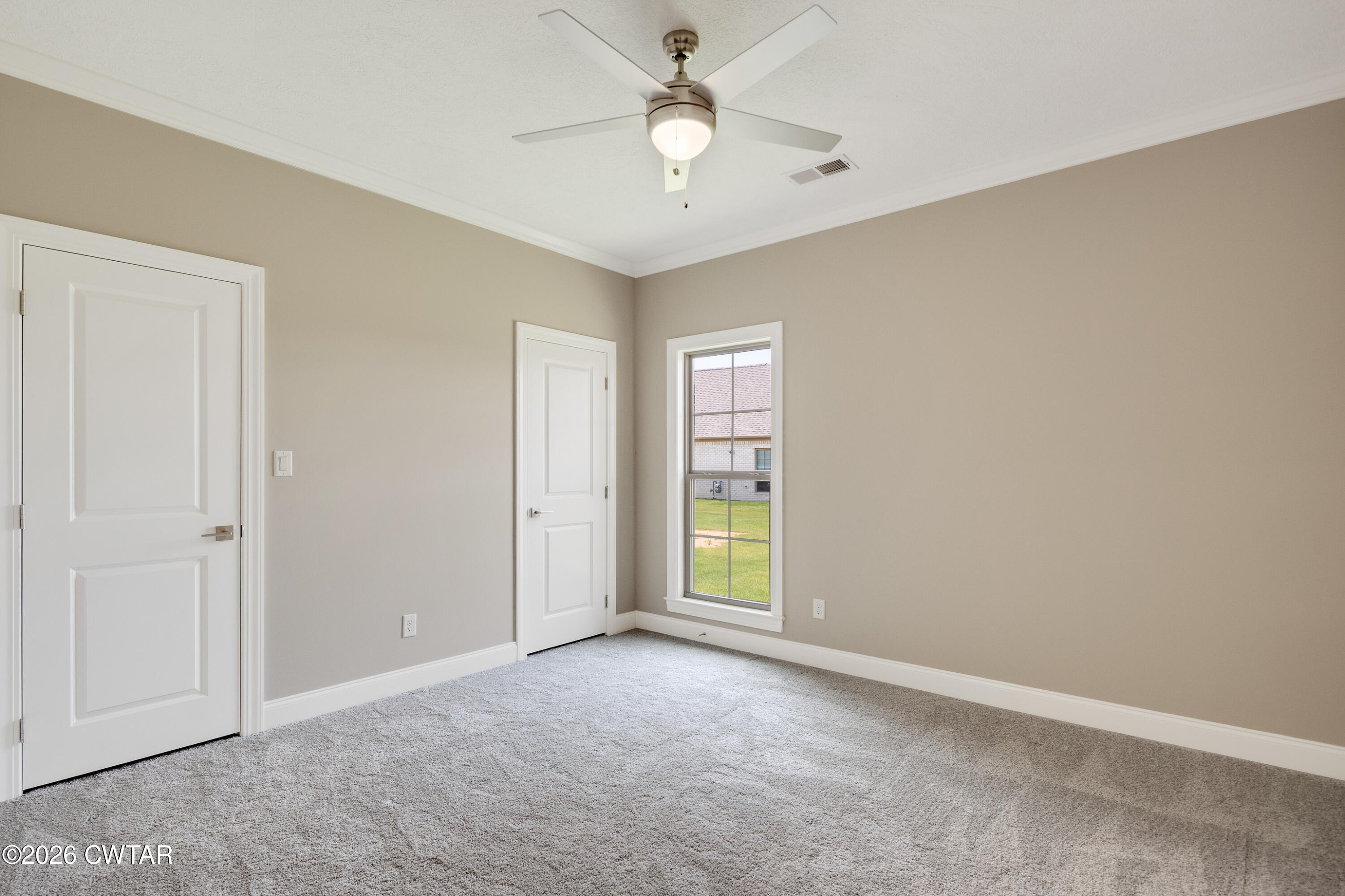 155 Roxbury Drive