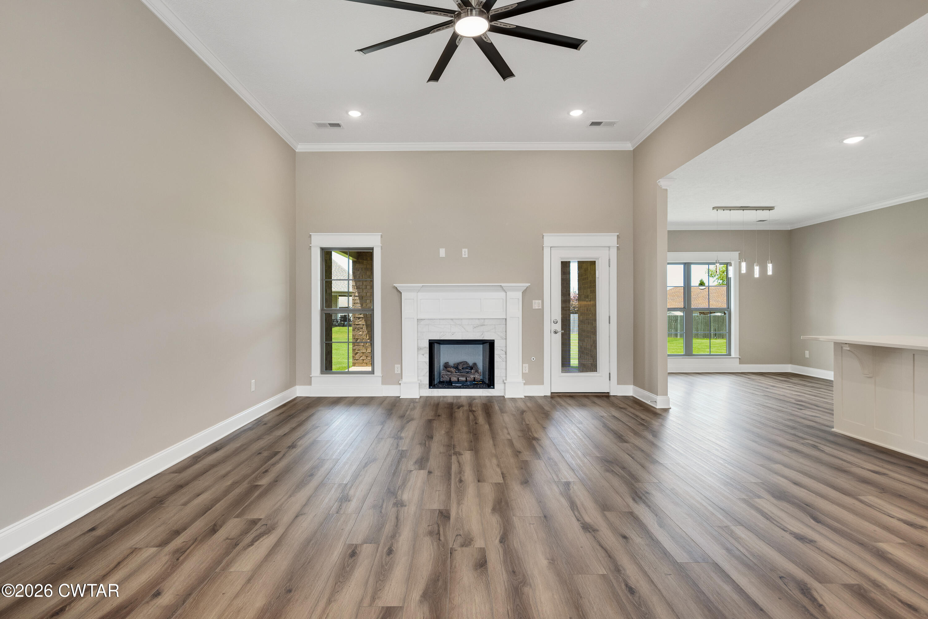 155 Roxbury Drive