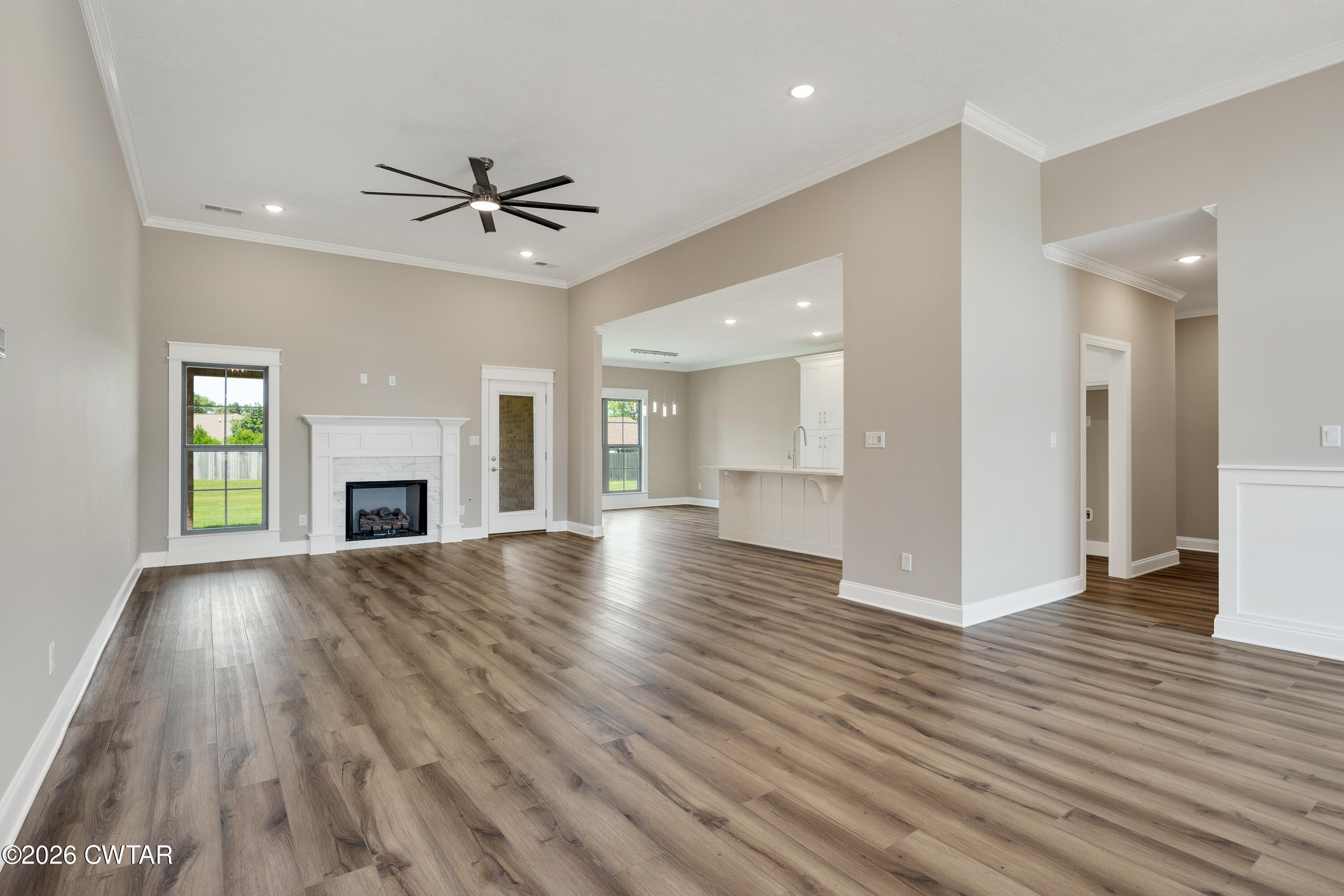 155 Roxbury Drive