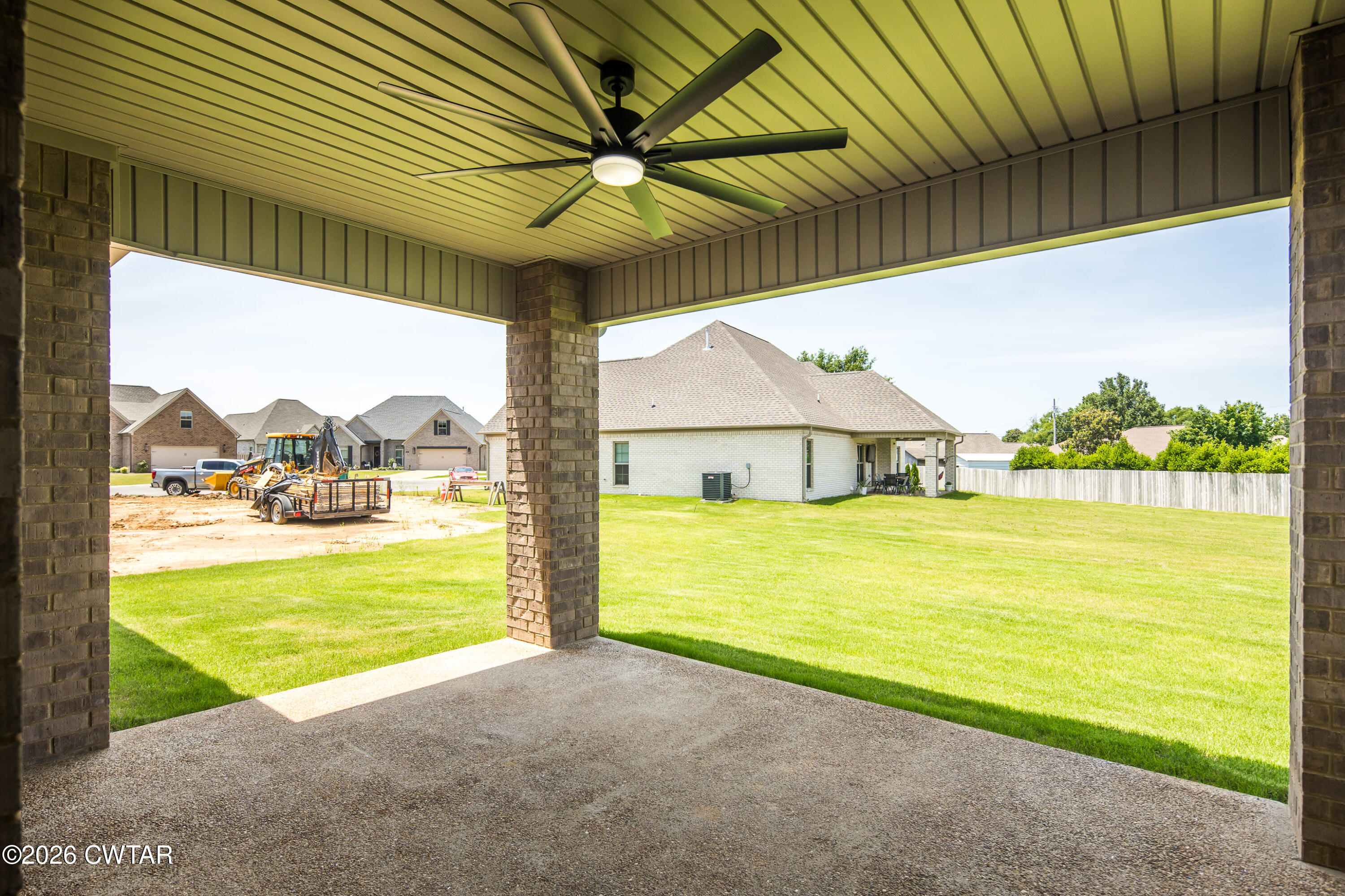 155 Roxbury Drive