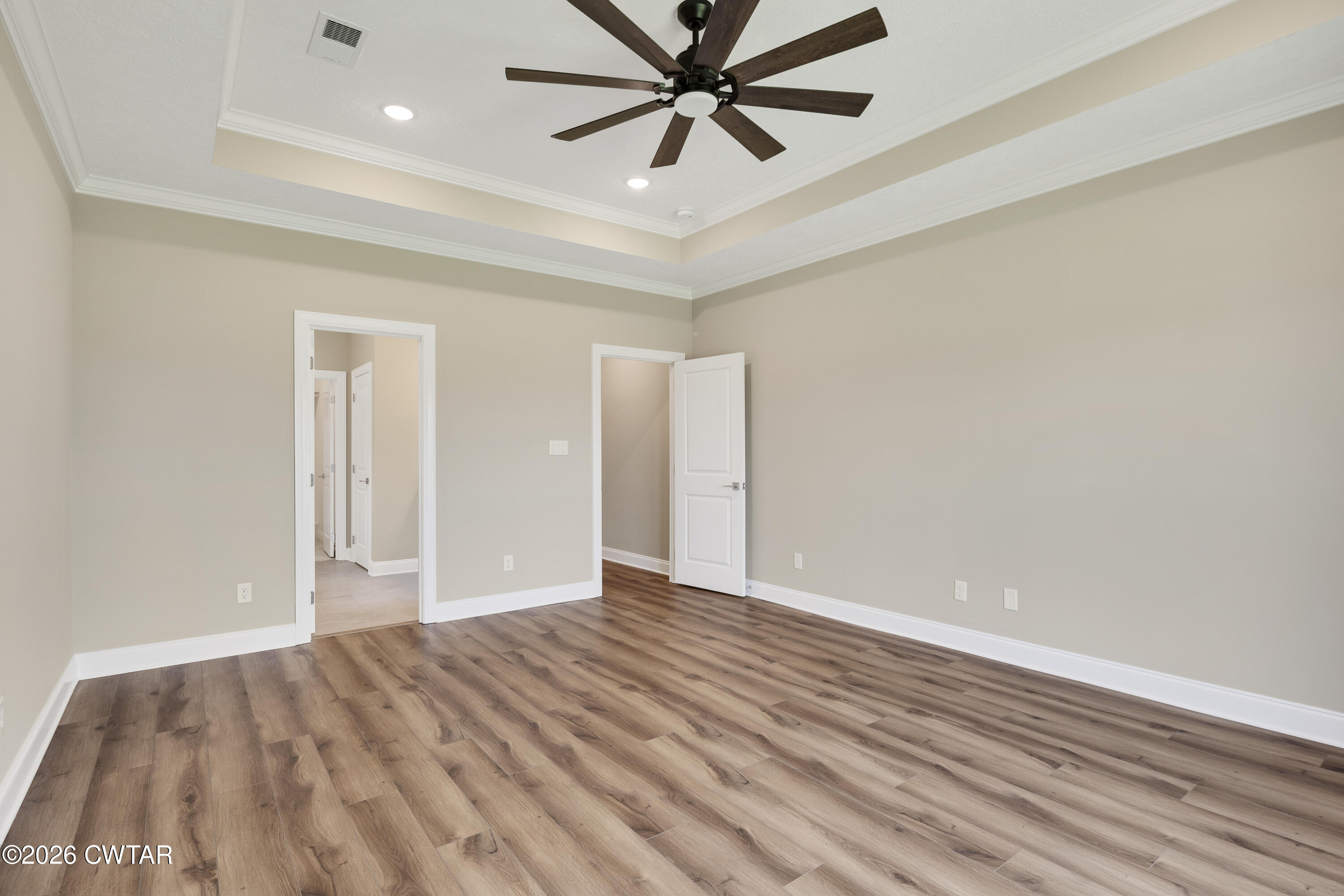 155 Roxbury Drive