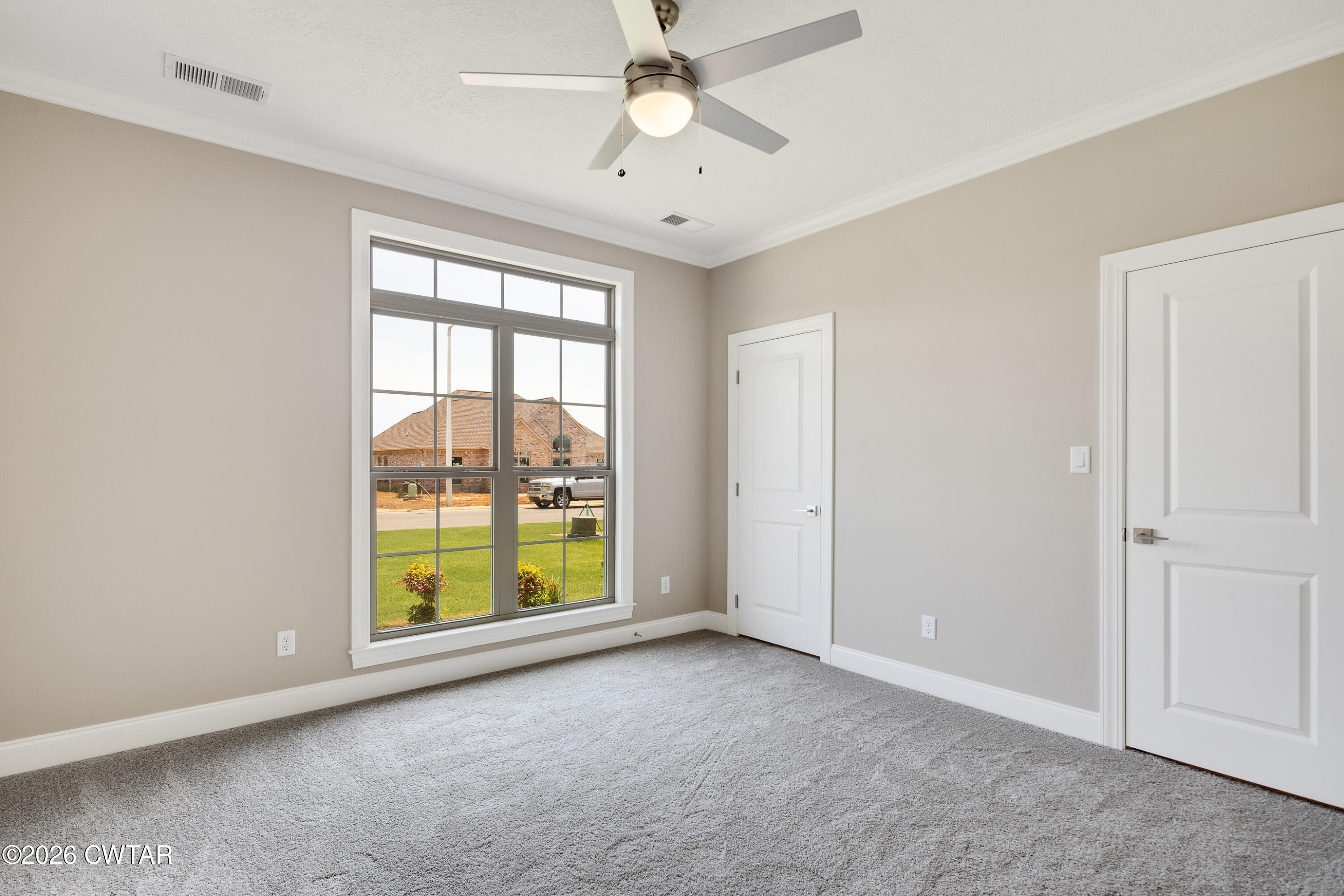 155 Roxbury Drive
