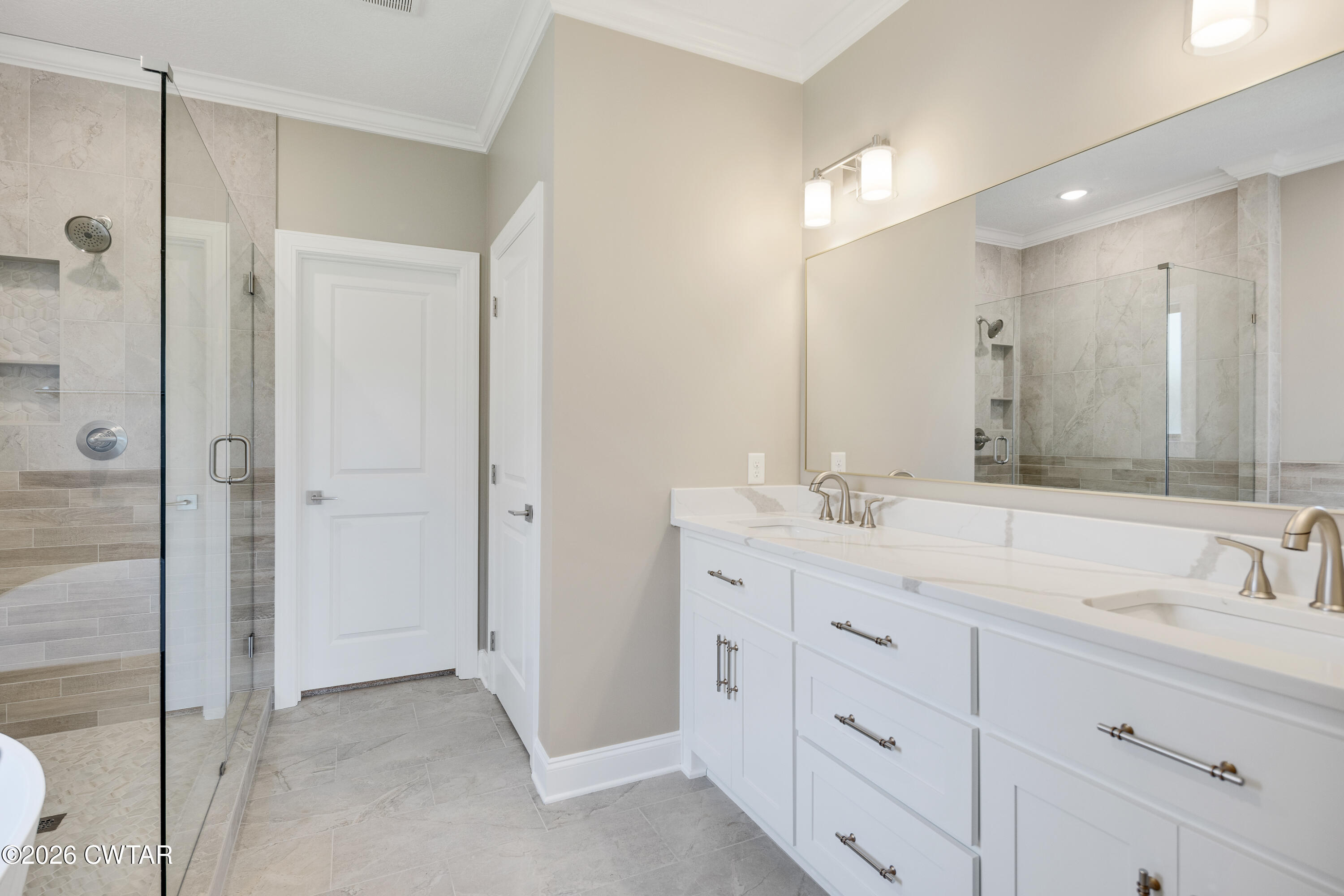 155 Roxbury Drive