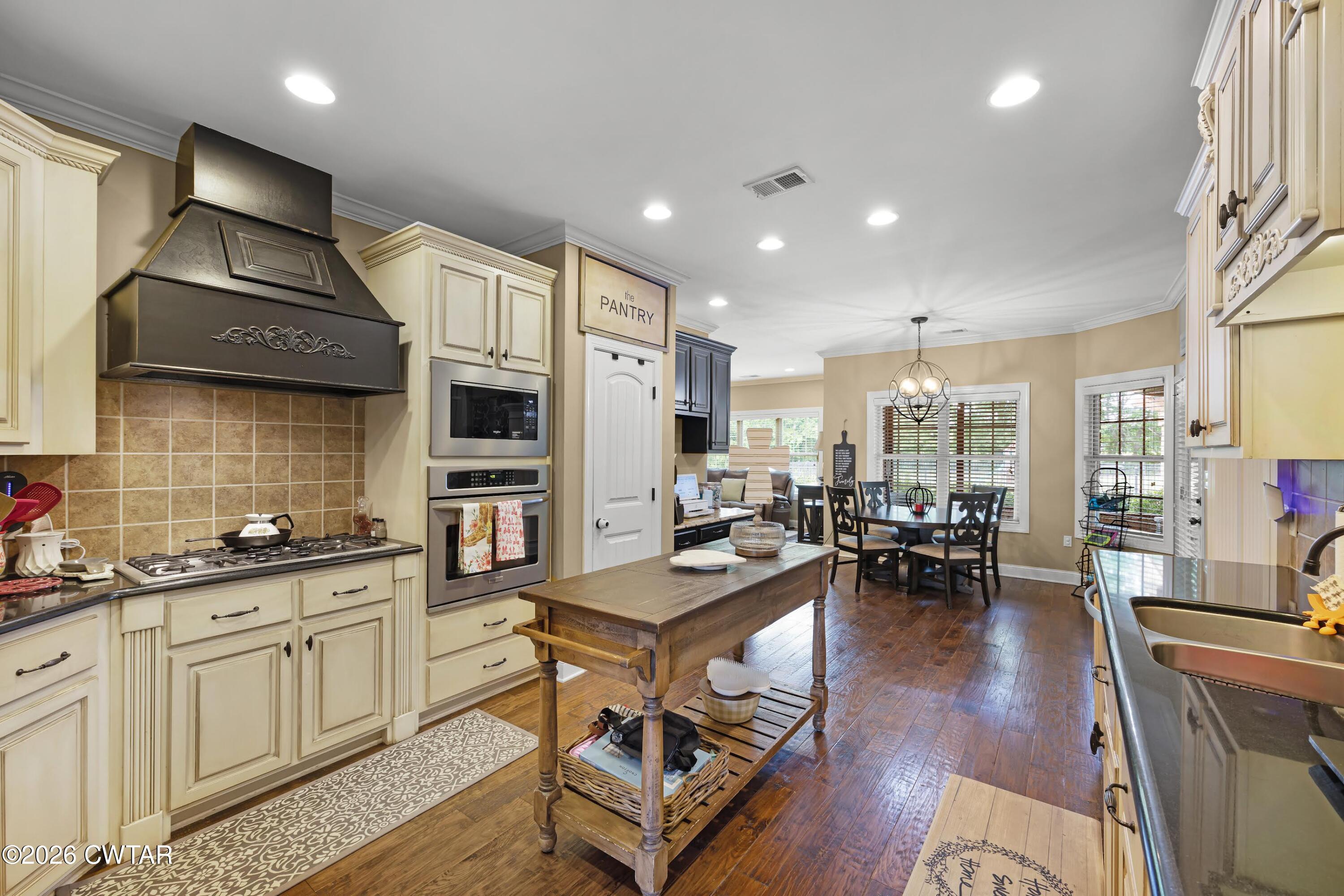 12 Annie Brooke Cove