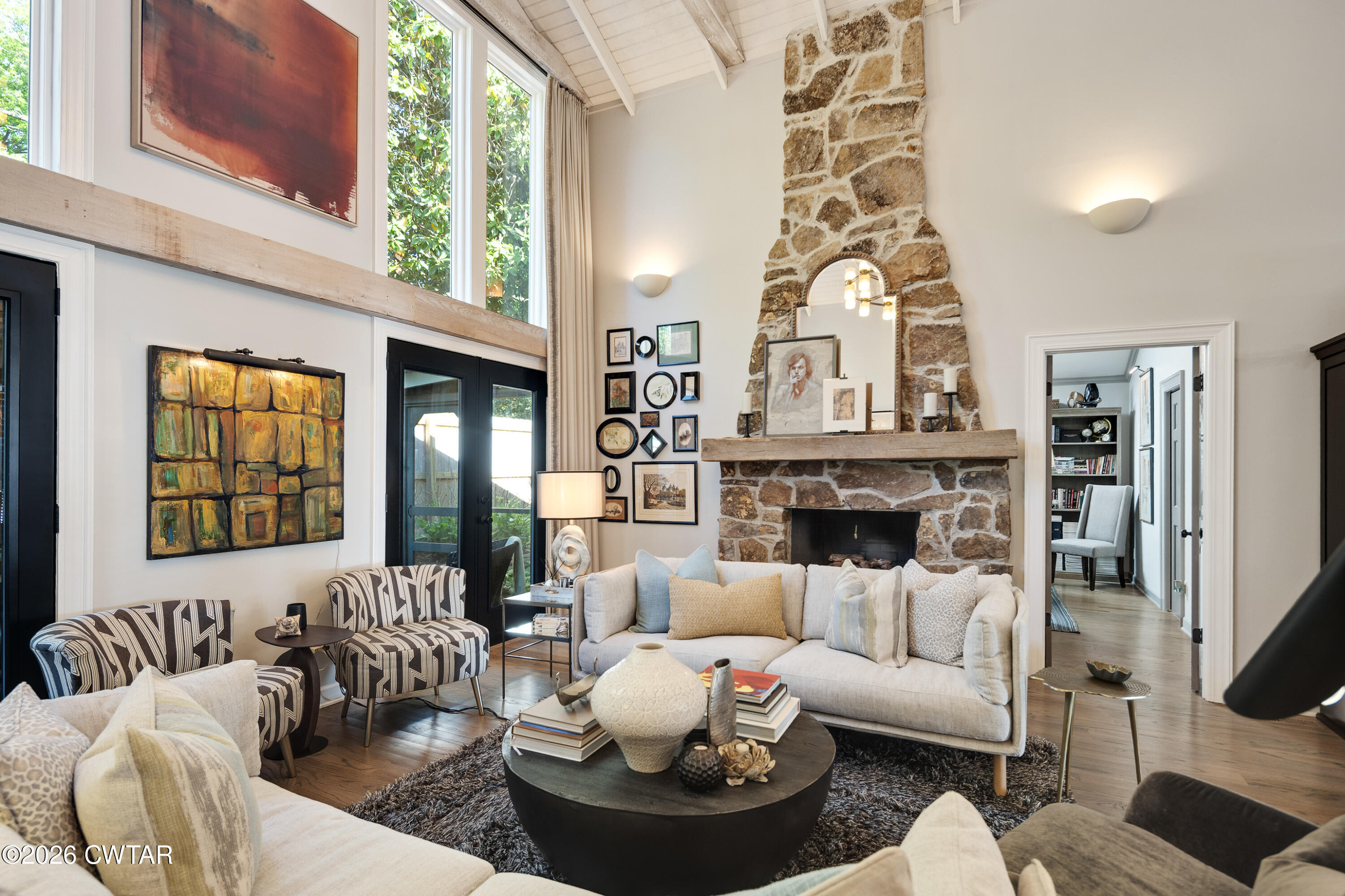 33 Broadmoor