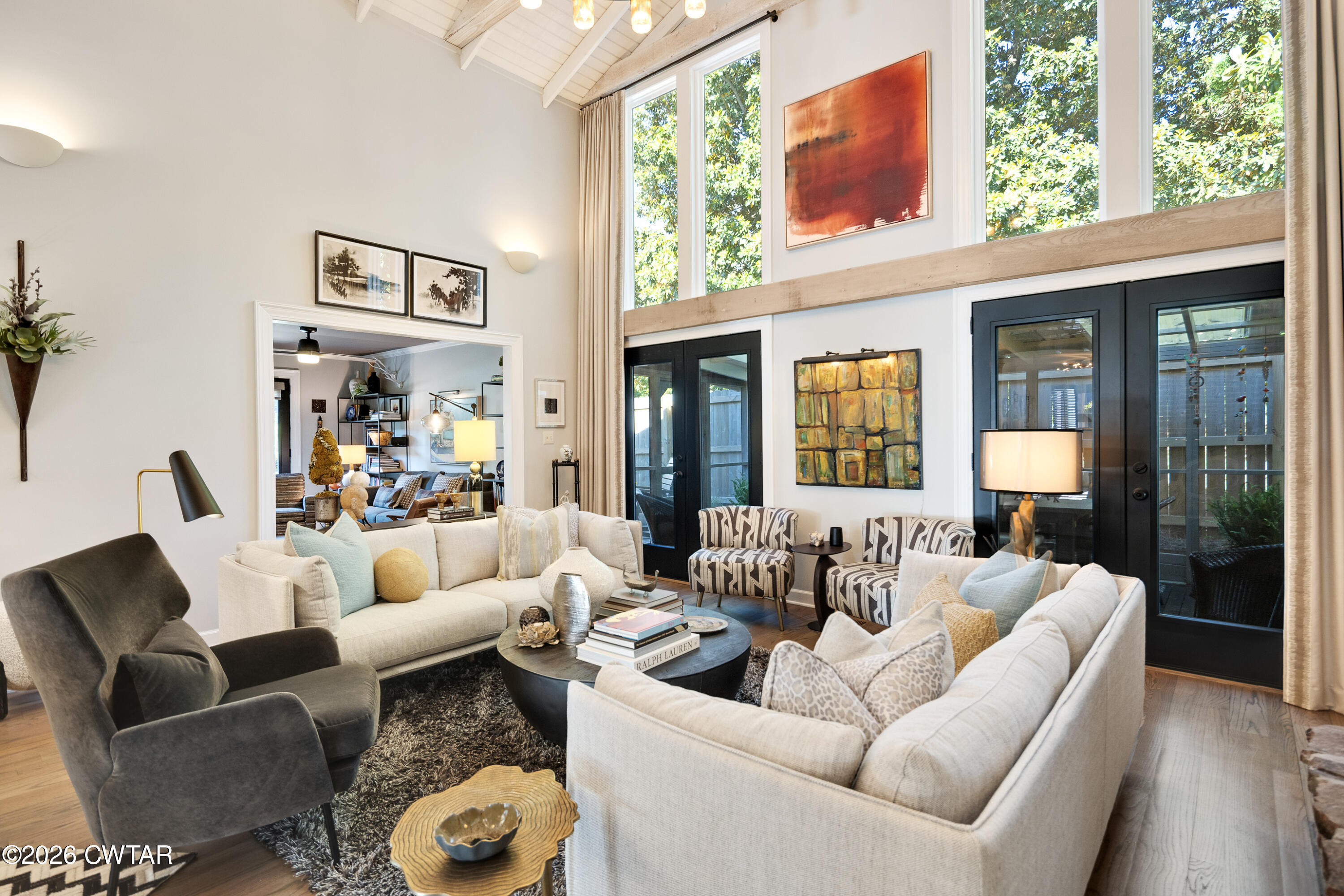 33 Broadmoor