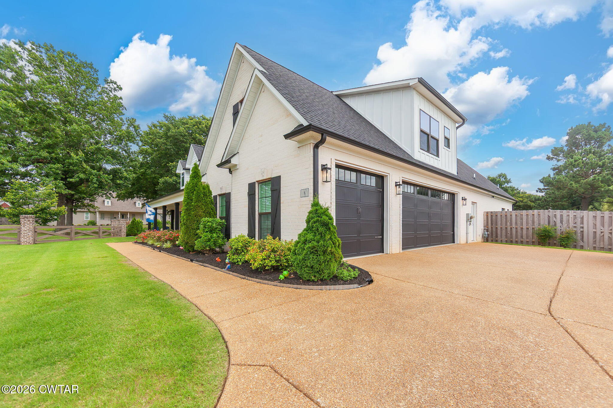 8 Larkson Lane