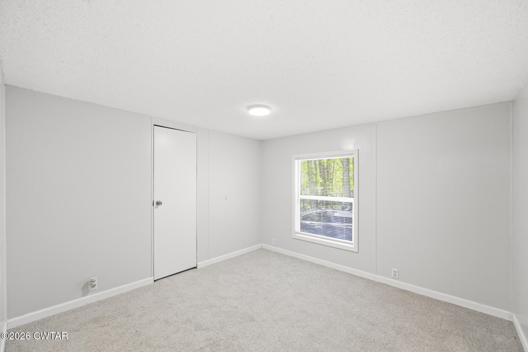 112 White Cemetery Rd